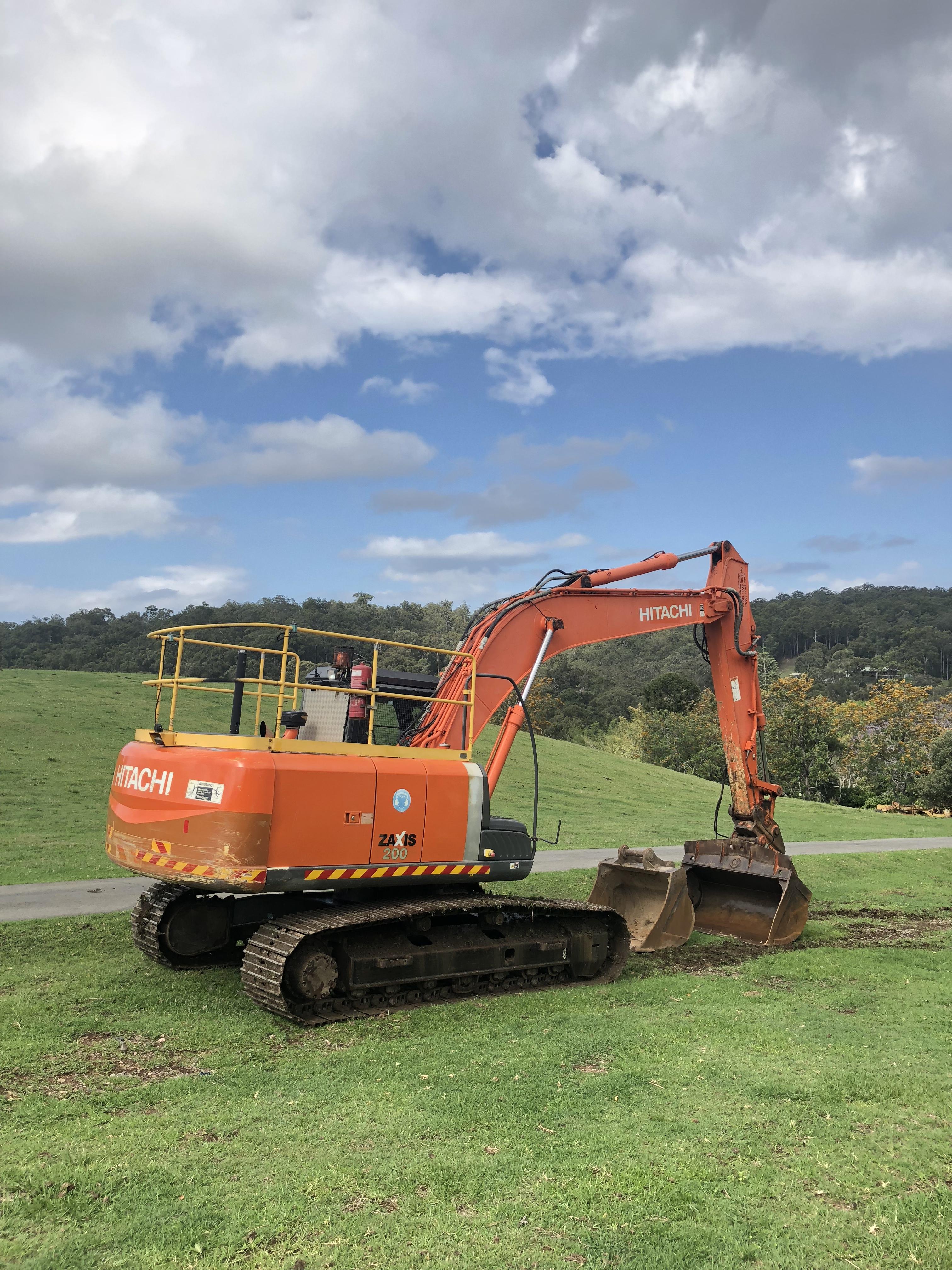 2012 HITACHI ZAXIS ZX200-3 EXCAVATOR 
