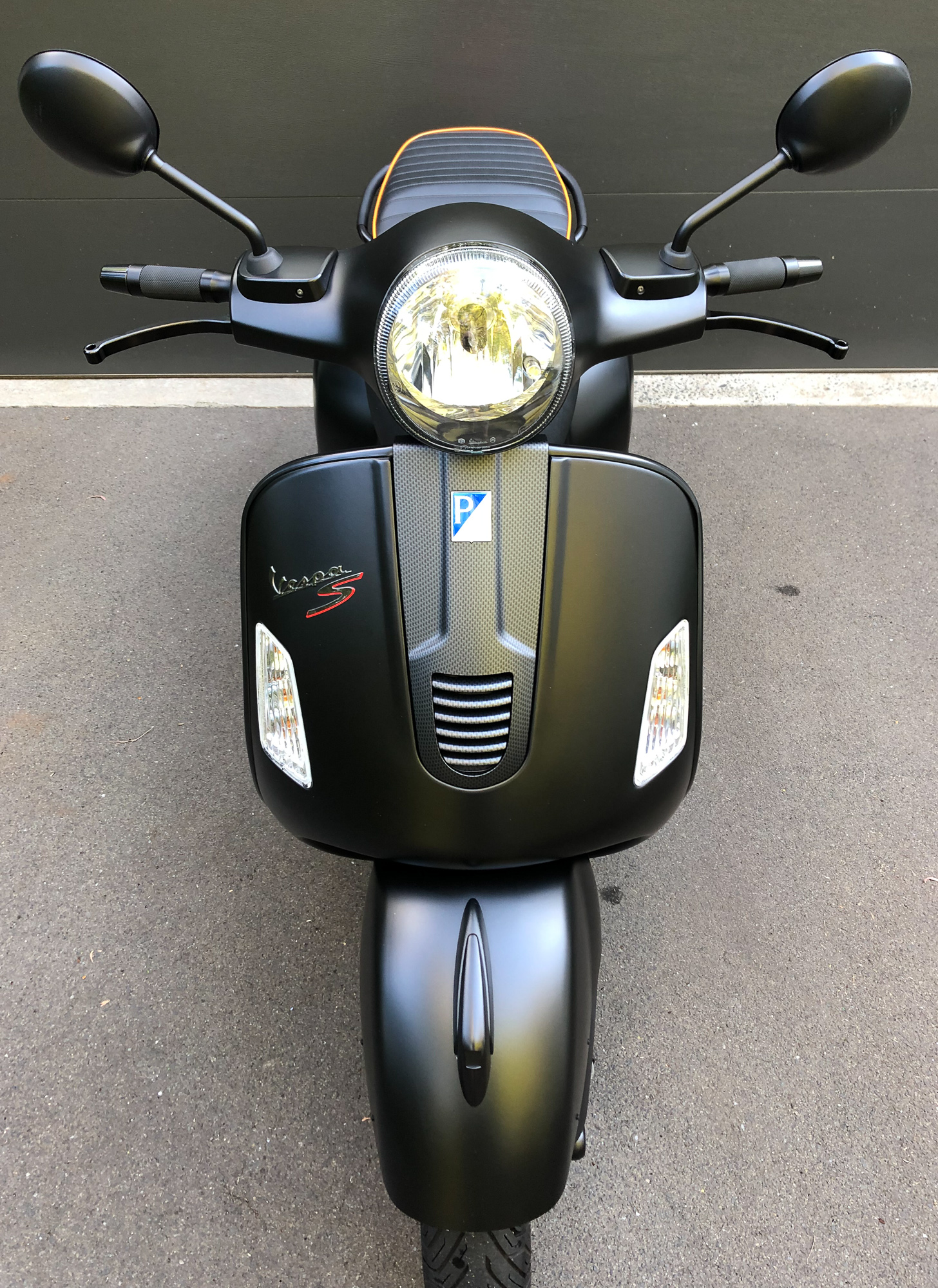 2013 VESPA GTS SUPER SPORT SCOOTER