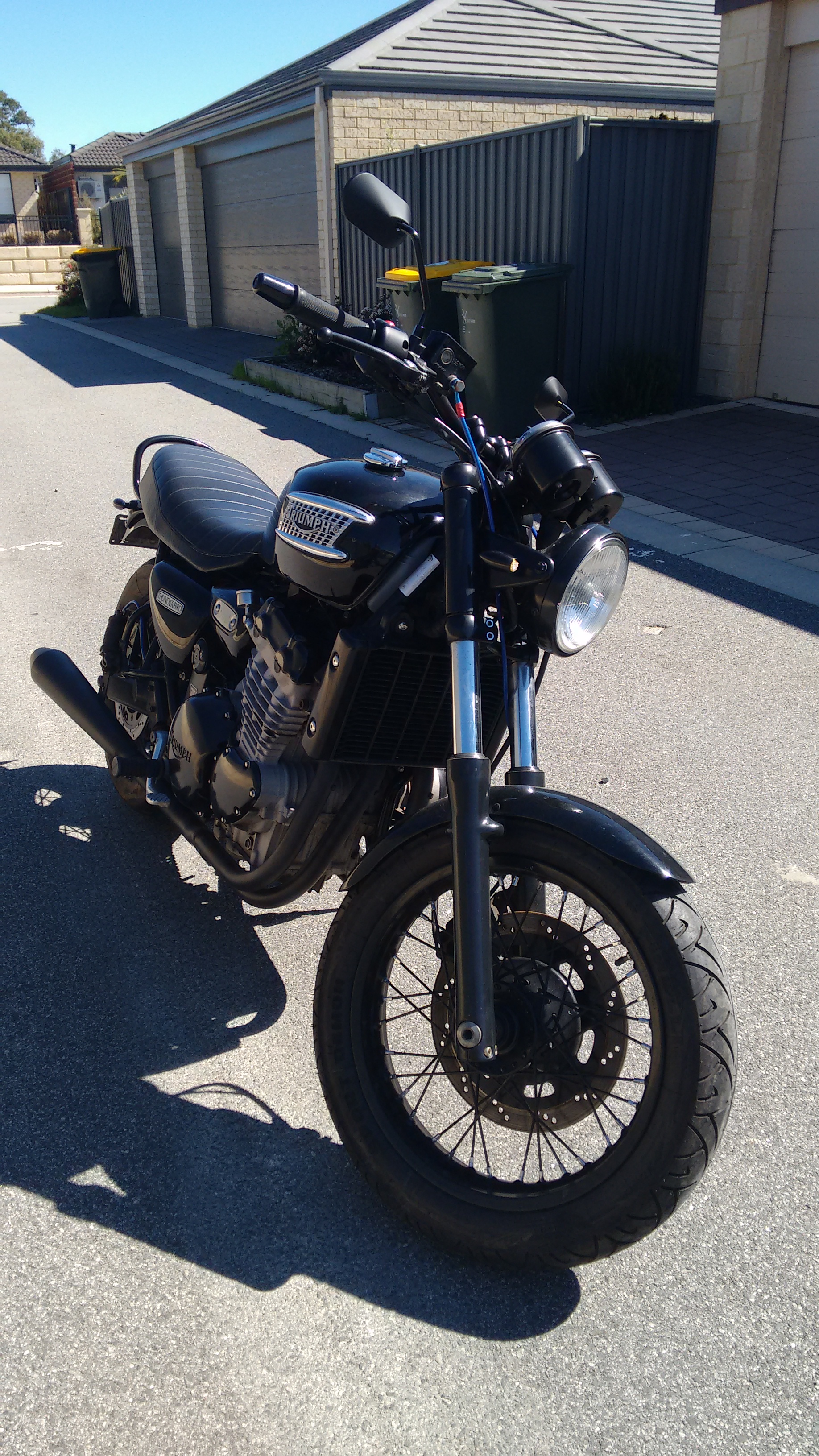 1996 TRIUMPH THUNDERBIRD ROAD