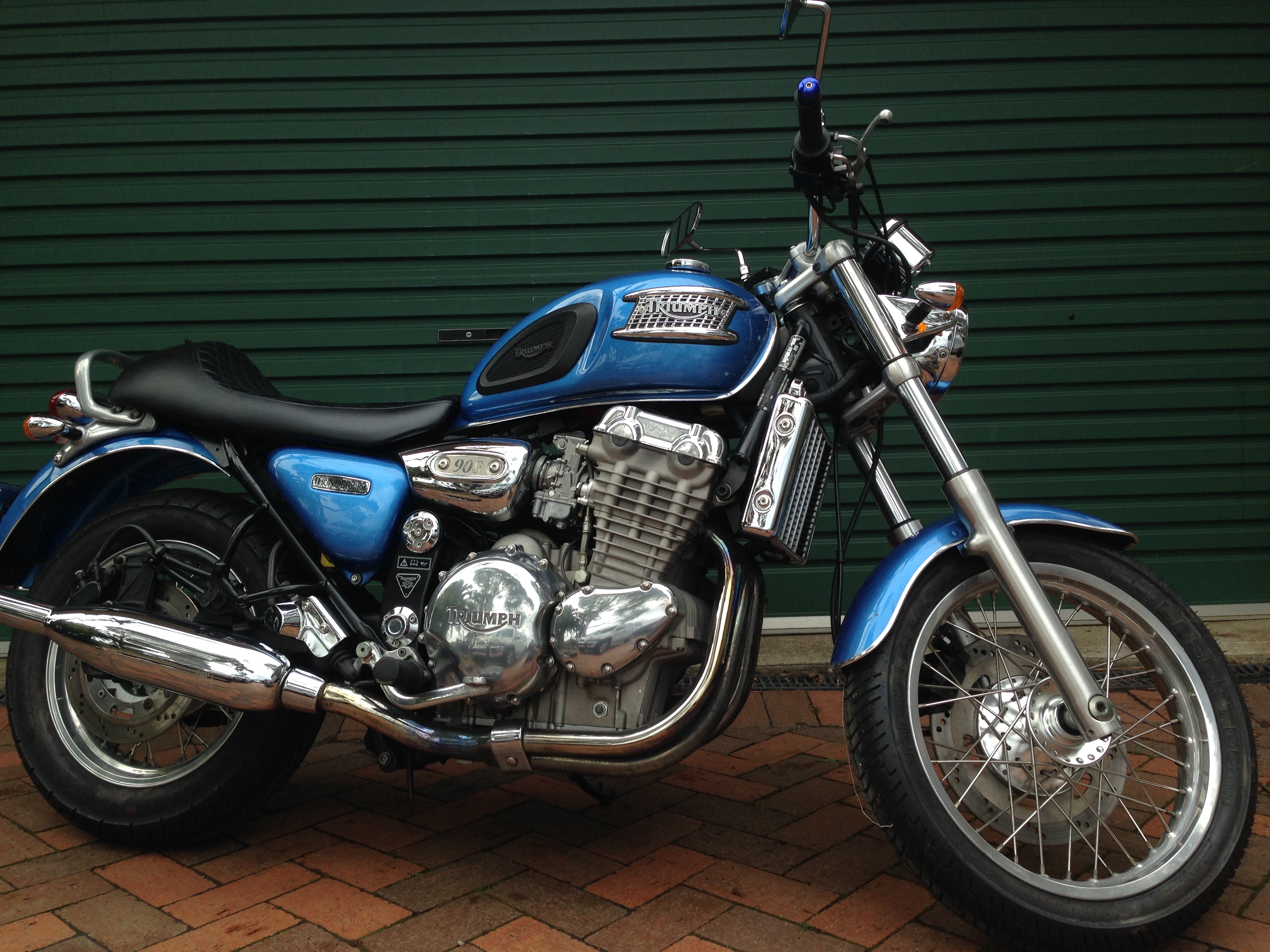 1996 TRIUMPH THUNDERBIRD 900