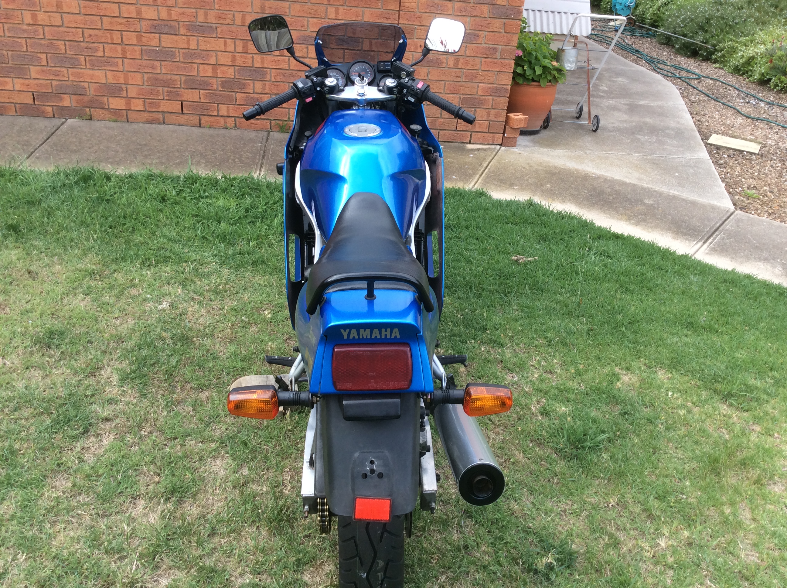1986 YAMAHA FZ750 ROAD