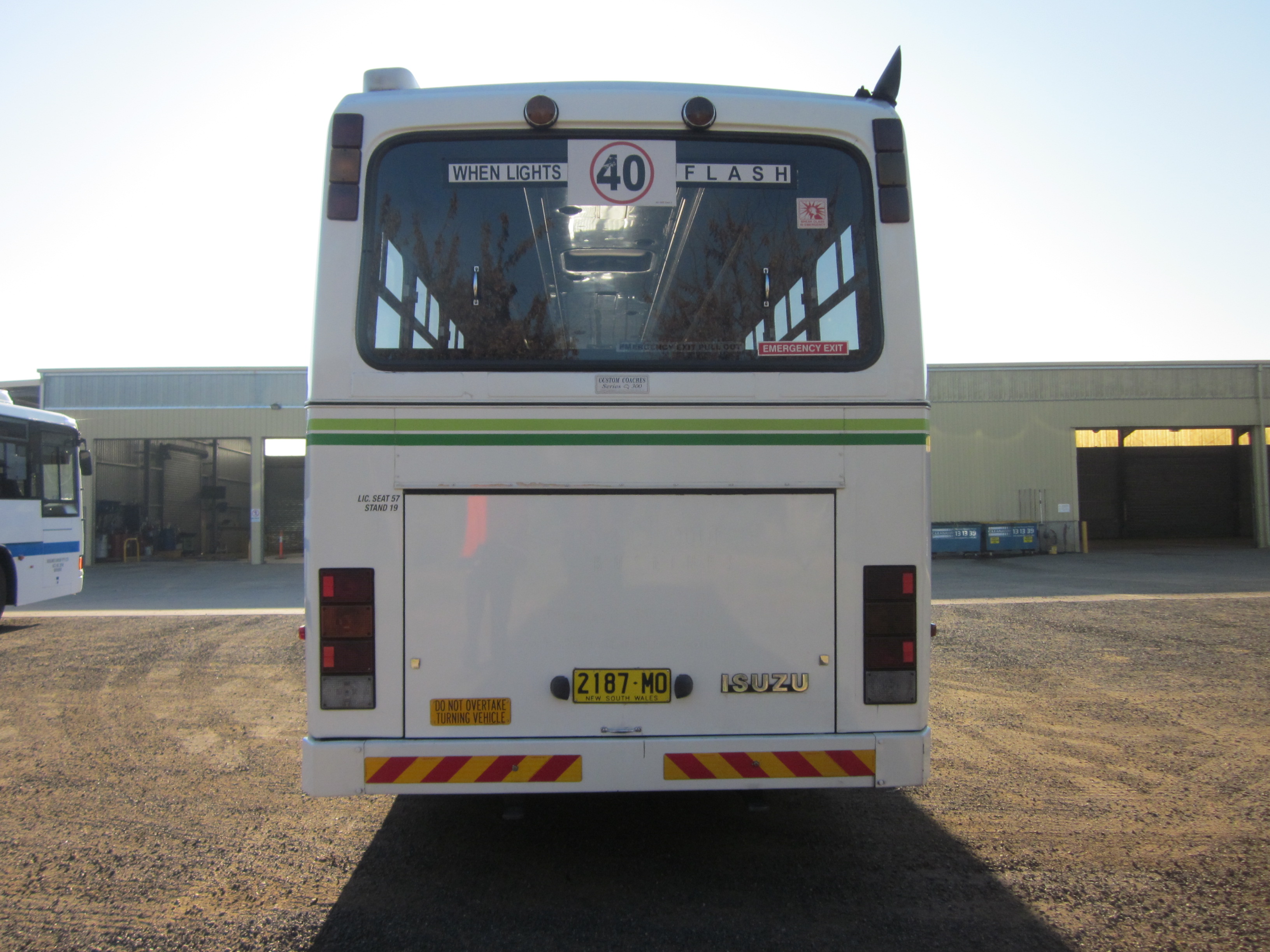 1992 ISUZU LT111P BUS