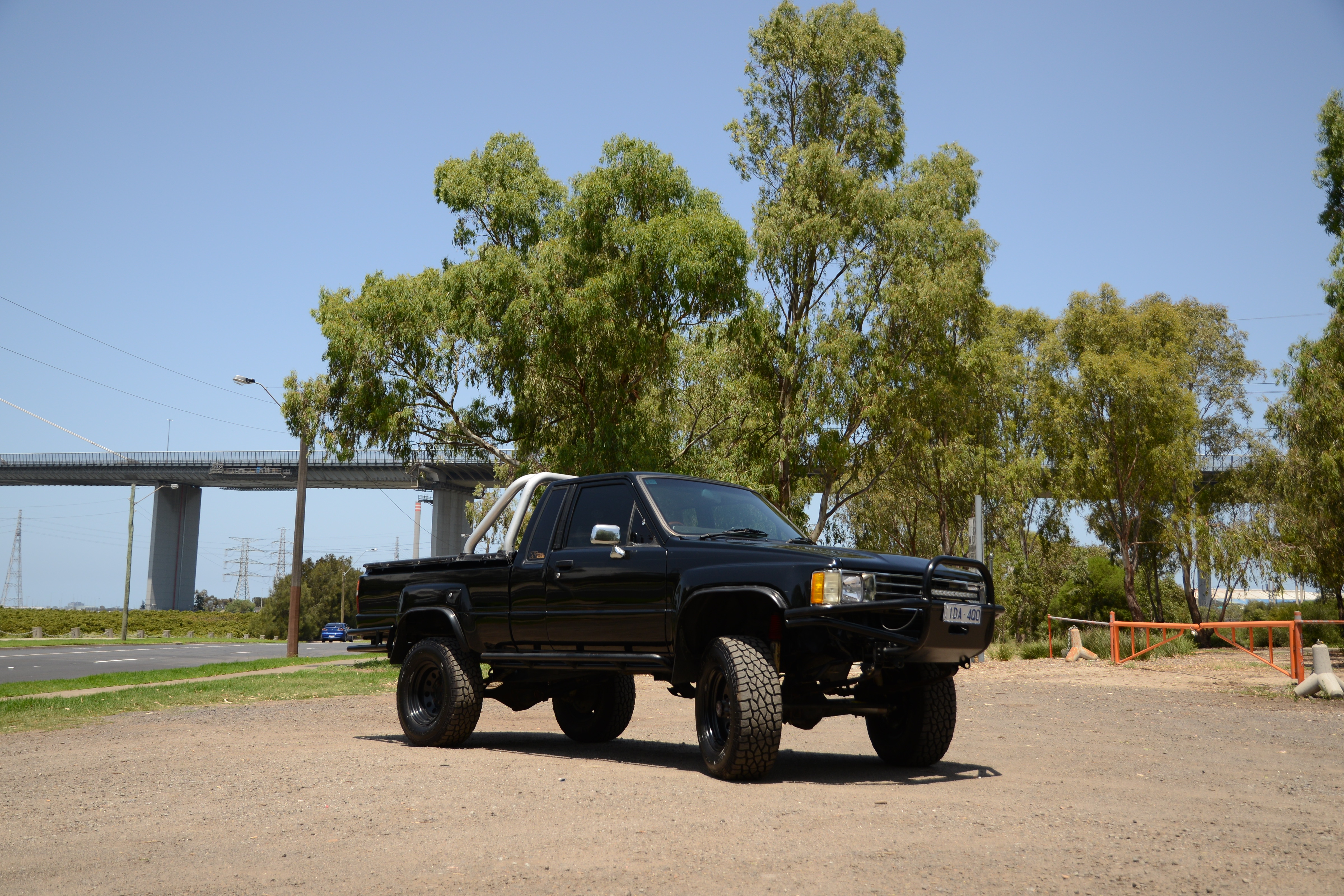 1984 TOYOTA HILUX YN65 4x4 X CAB P/UP