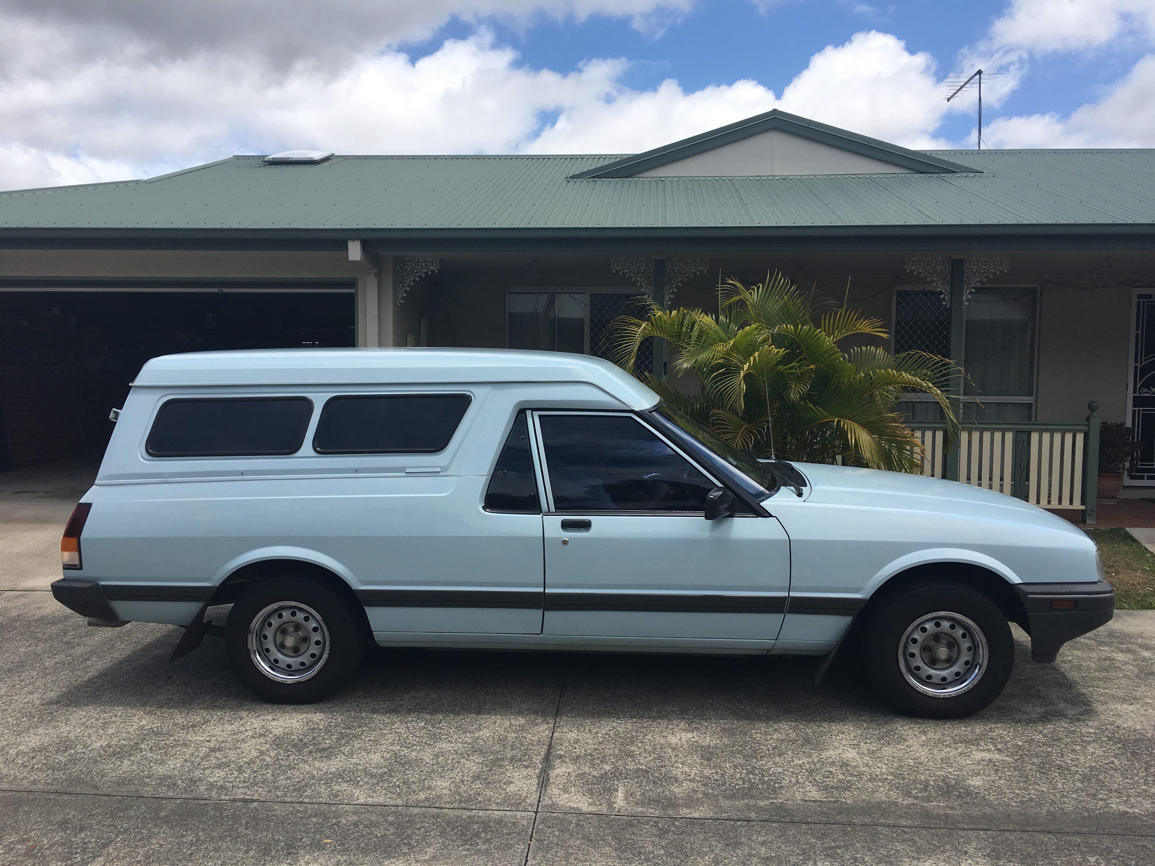 1991 FORD FALCON XF PANEL VAN