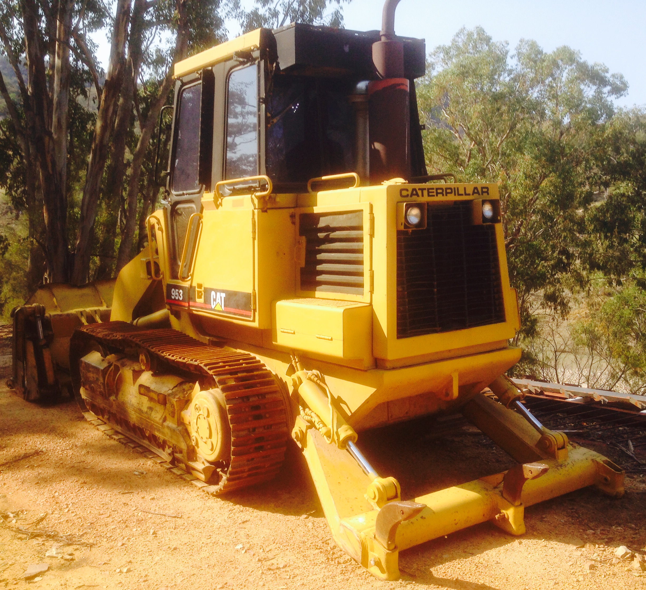 CATERPILLAR 953