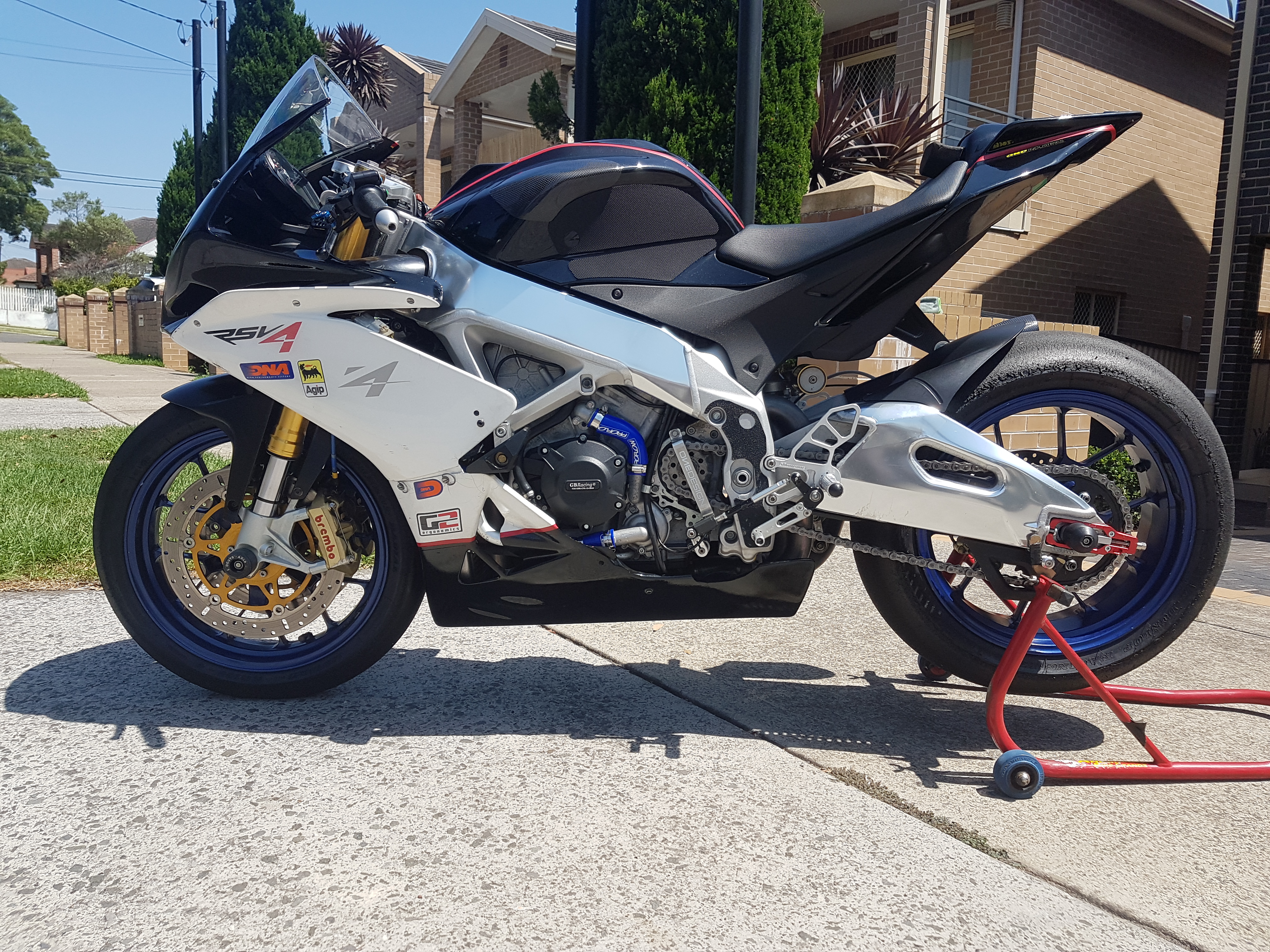 2012 APRILIA TUONO V4 R SPORTS