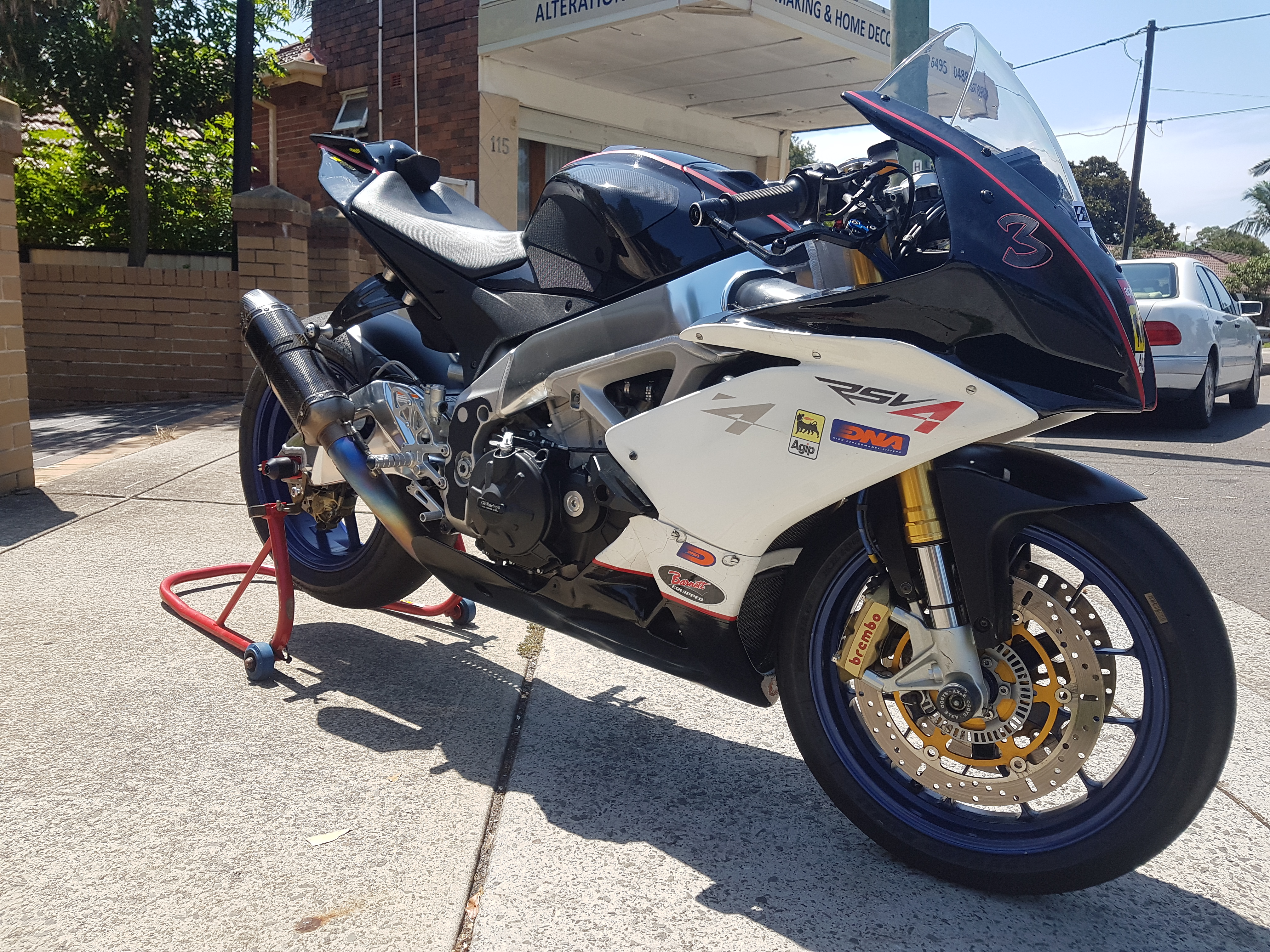 2012 APRILIA TUONO V4 R SPORTS