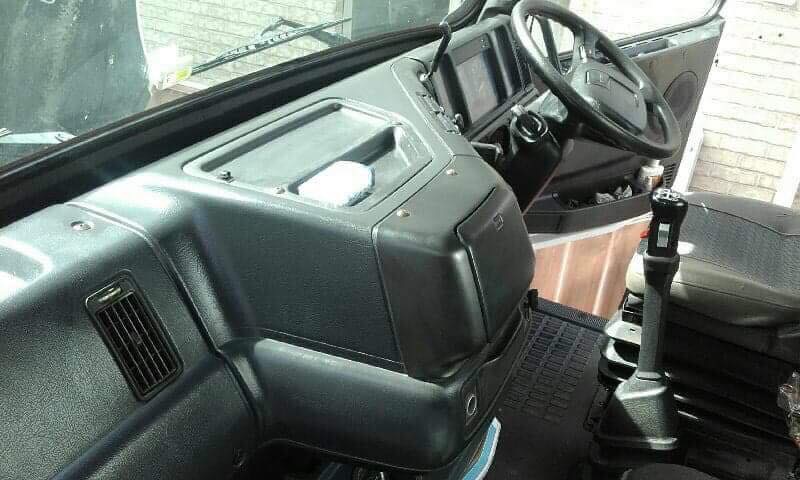1998 VOLVO NH12