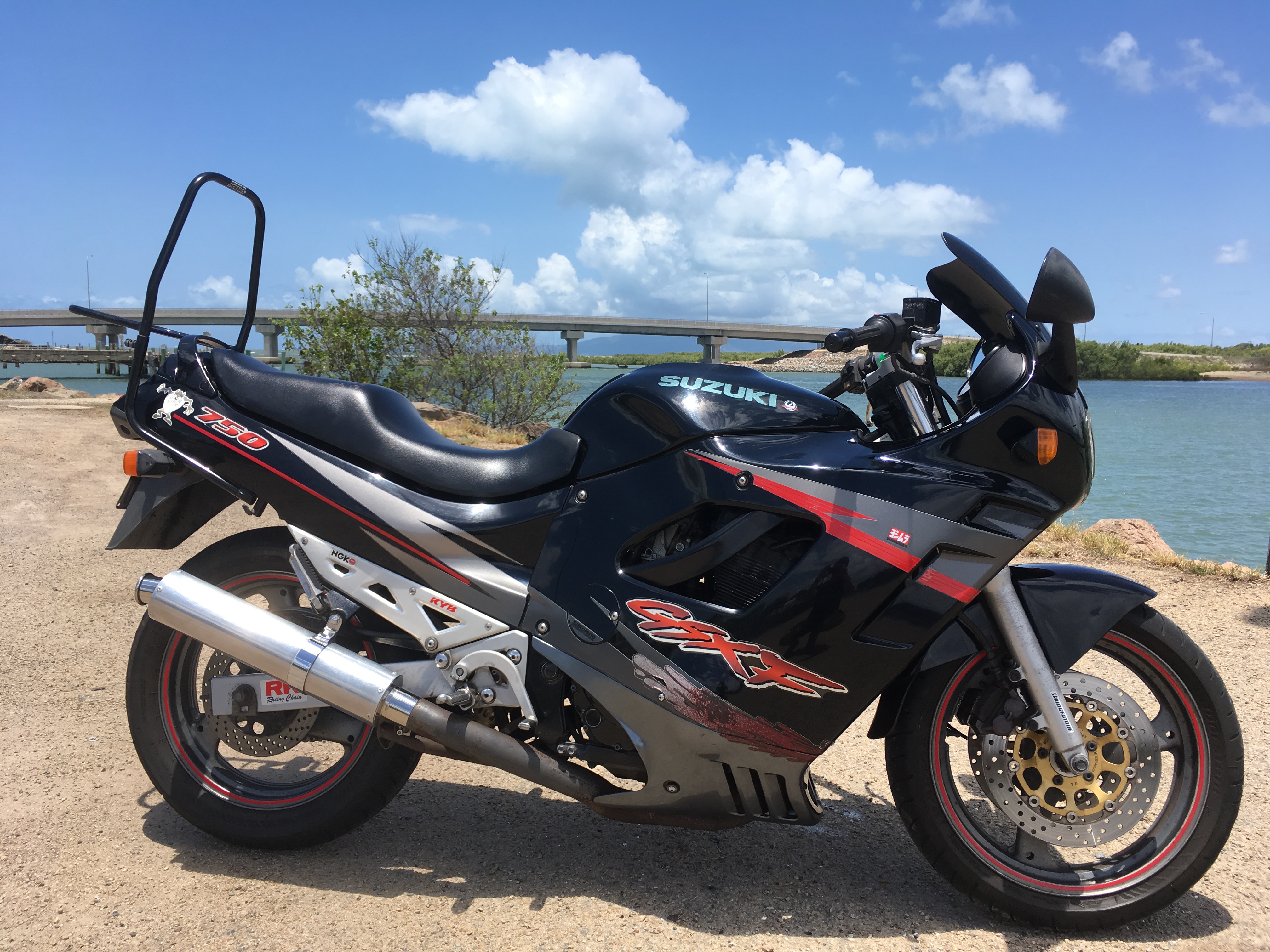 1996 SUZUKI GSX750F ROAD