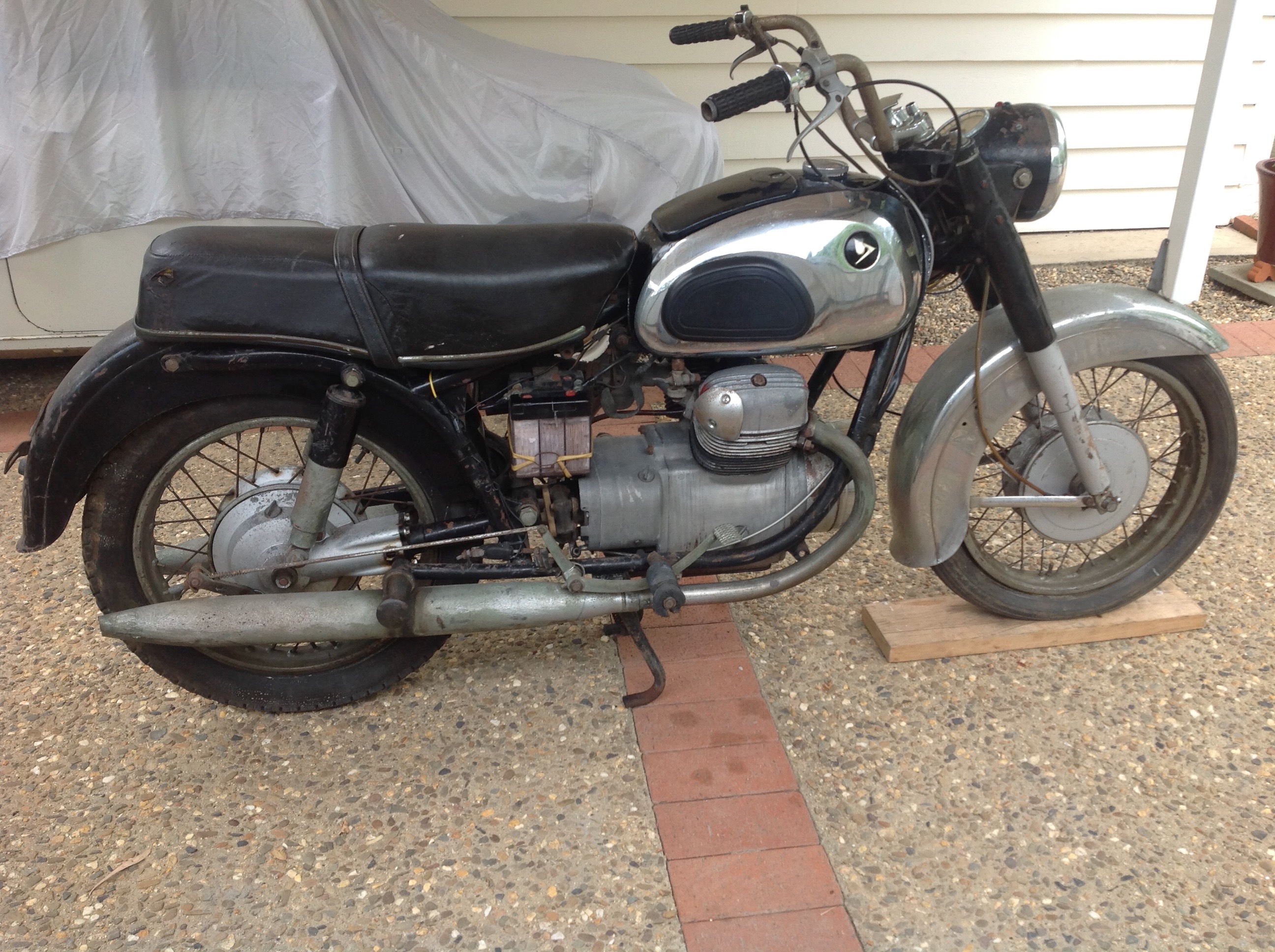 1960 LILAC MARUSHO V-TWIN 250CC