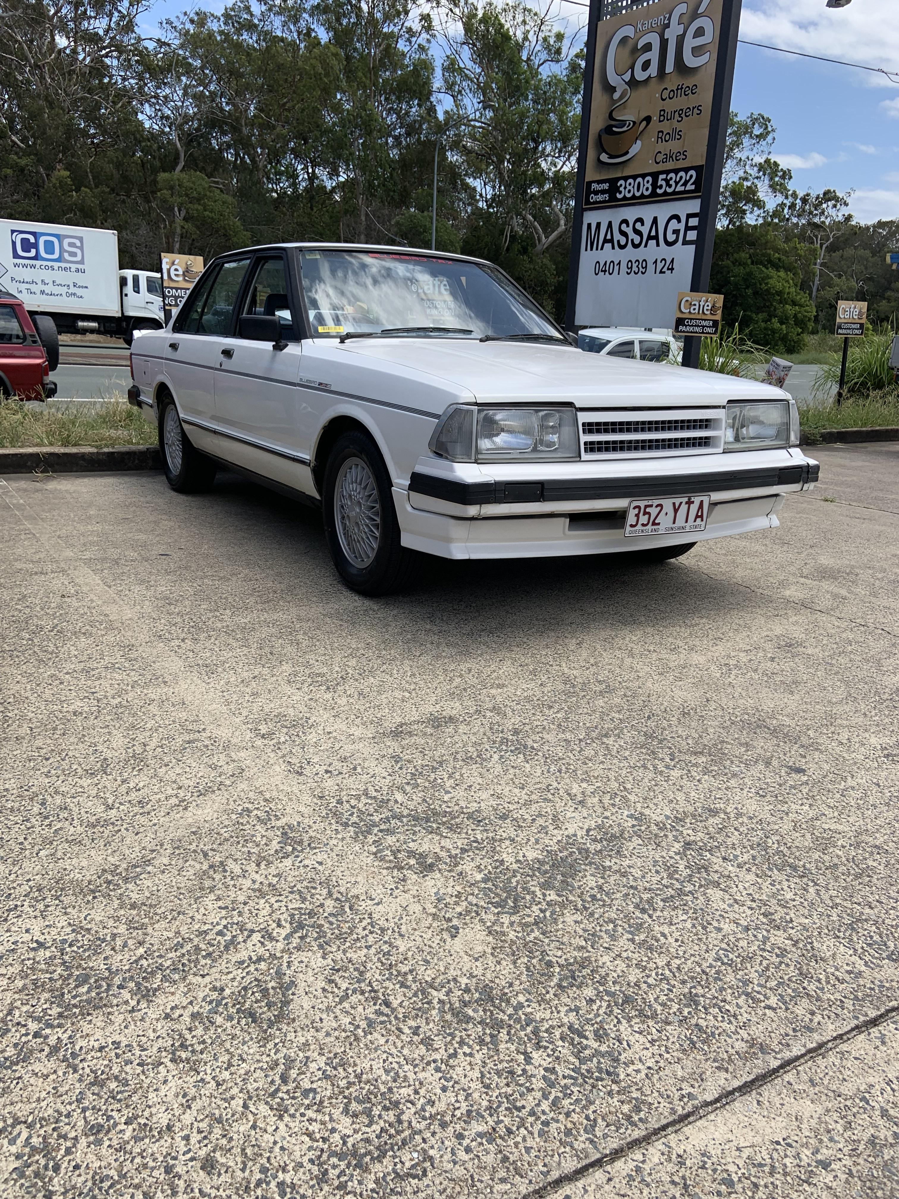 1982 NISSAN BLUEBIRD TRX SER I 4D SEDAN