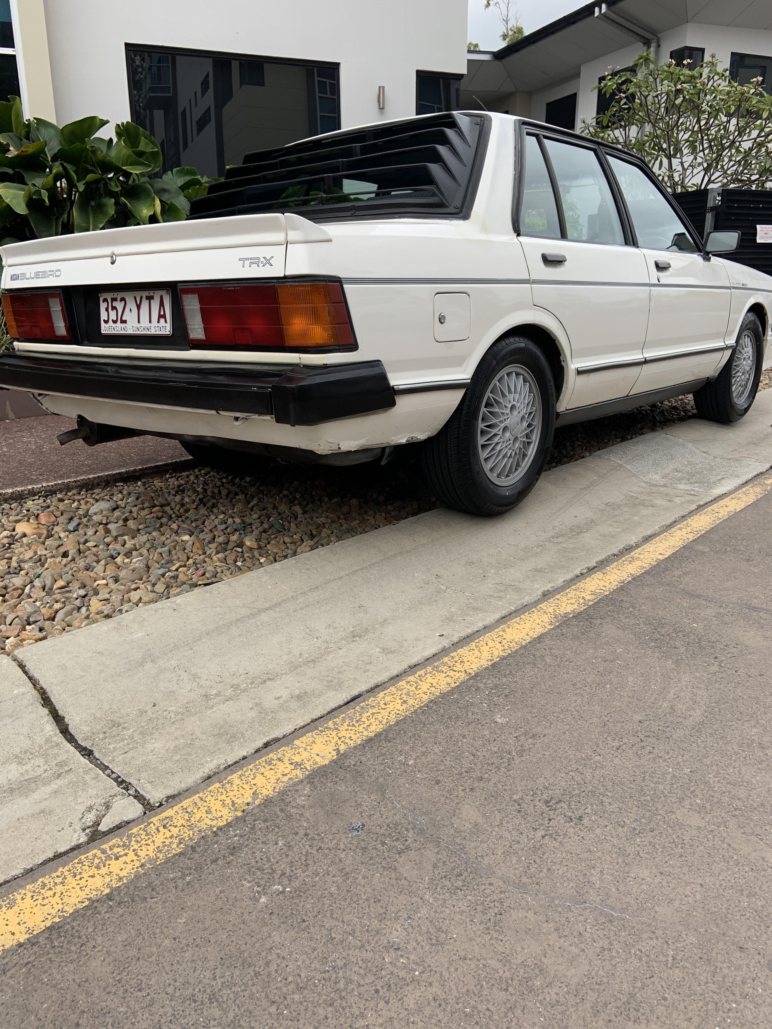 1982 NISSAN BLUEBIRD TRX SER I 4D SEDAN