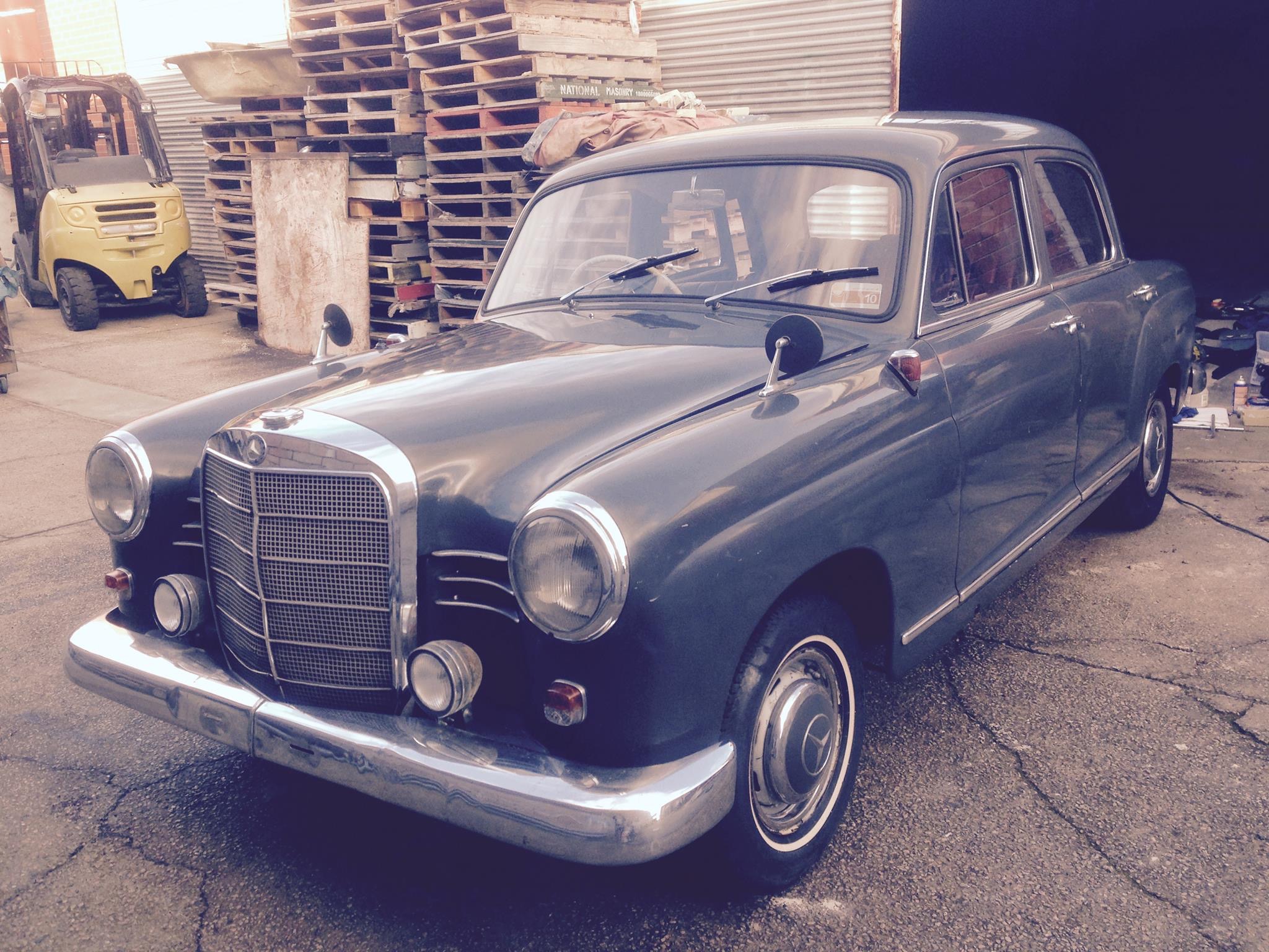 1961 MERCEDES-BENZ 190DB 4D SEDAN