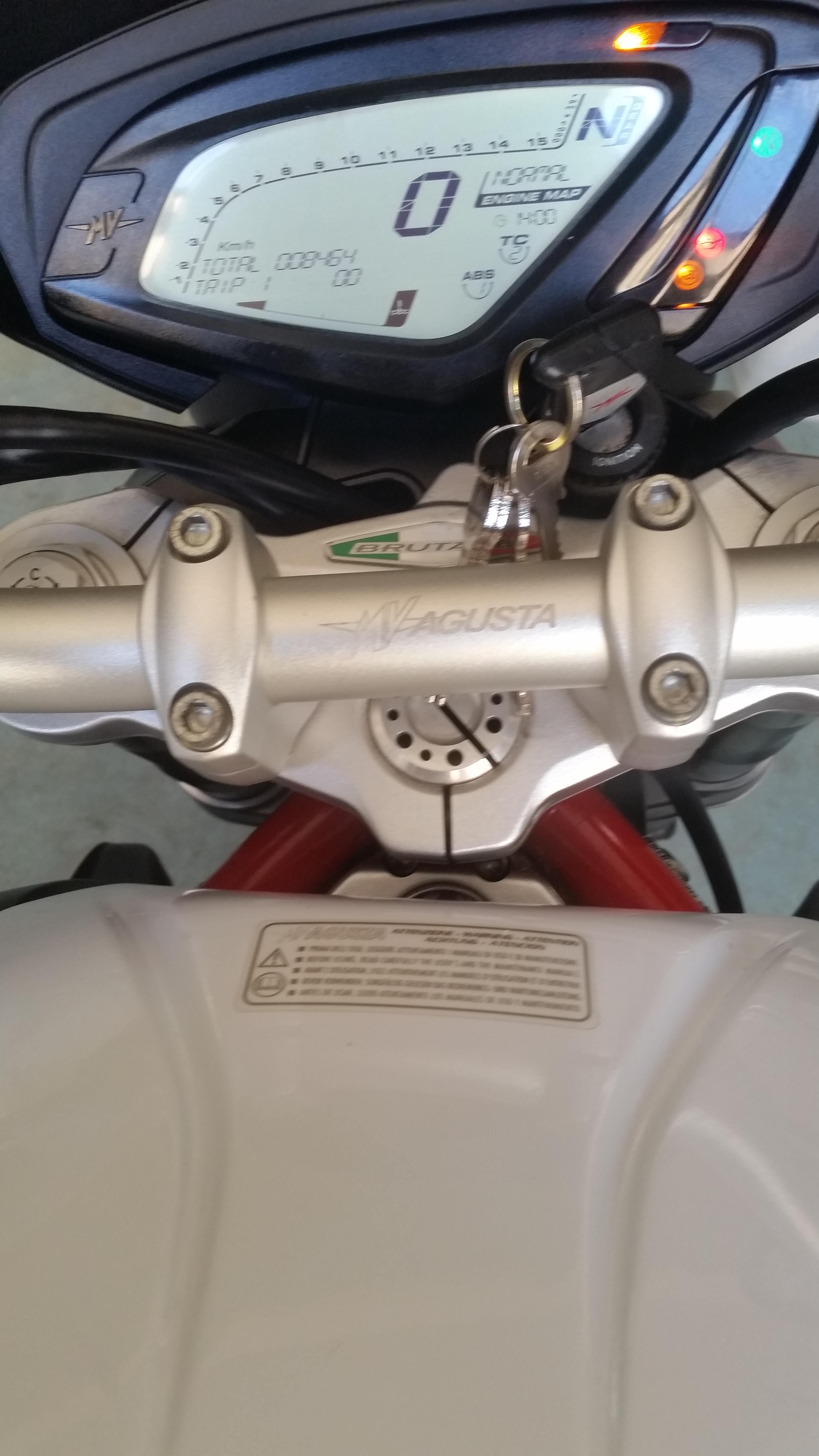 2015 M.V. AGUSTA BRUTALE 800 EAS SPORTS