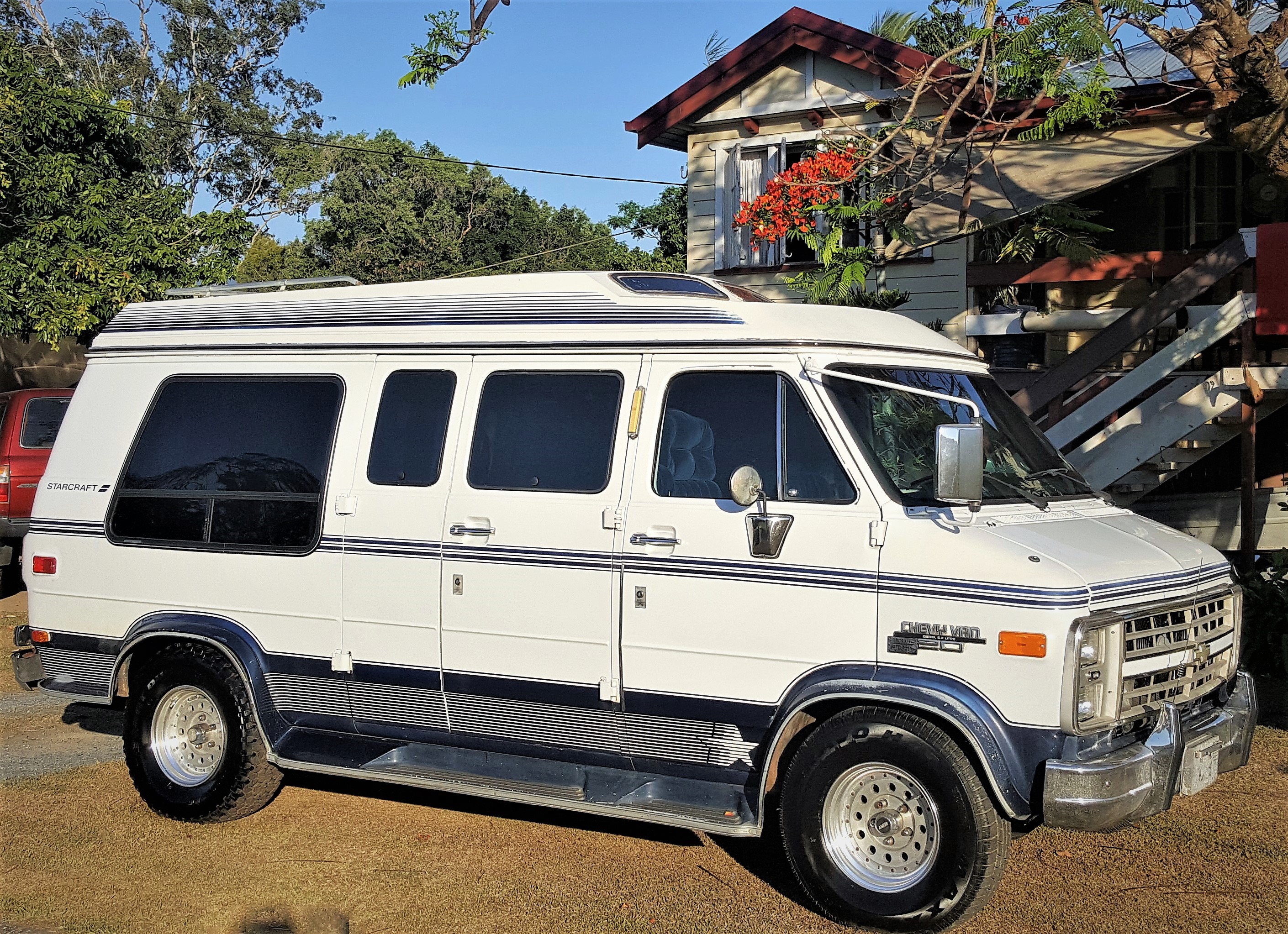 1988 CHEVROLET G20 VAN