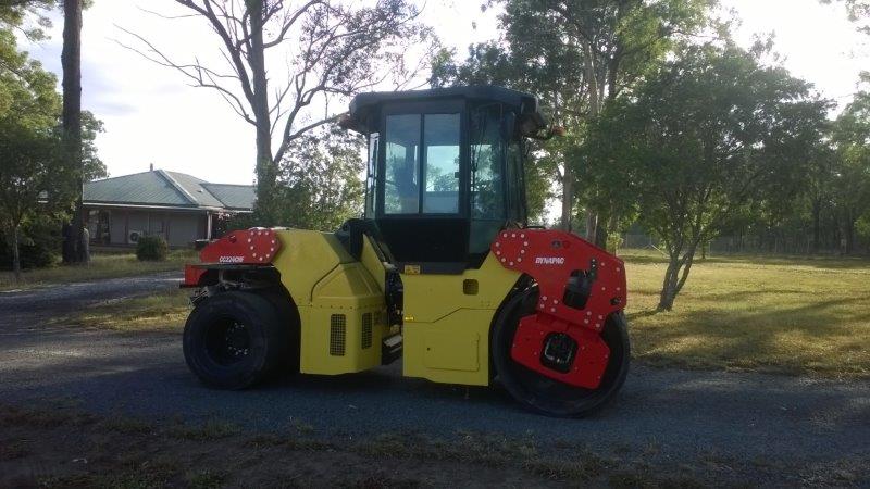 2013 DYNAPAC CC224CHF ROLLER