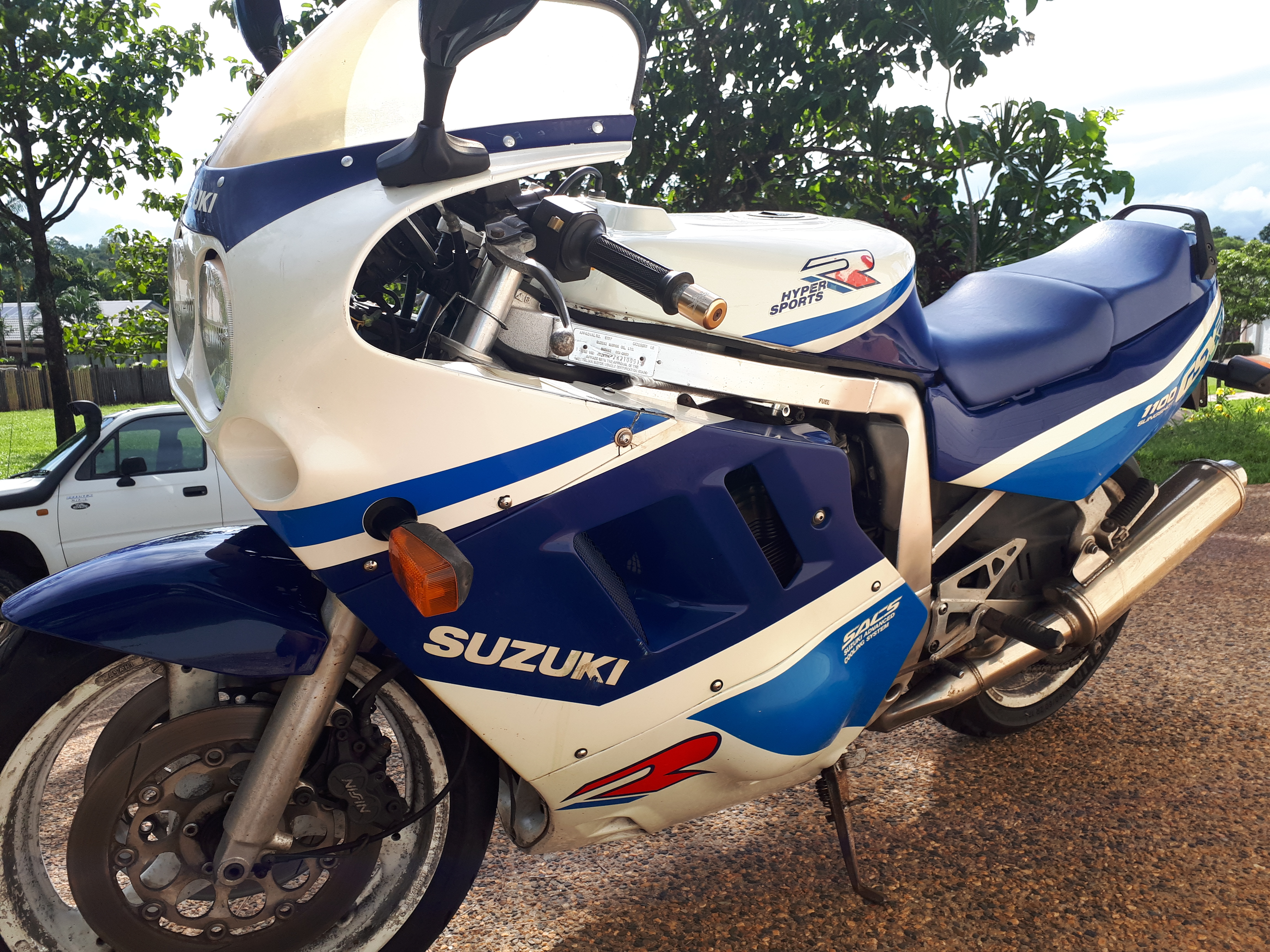 1988 SUZUKI GSXR 1100