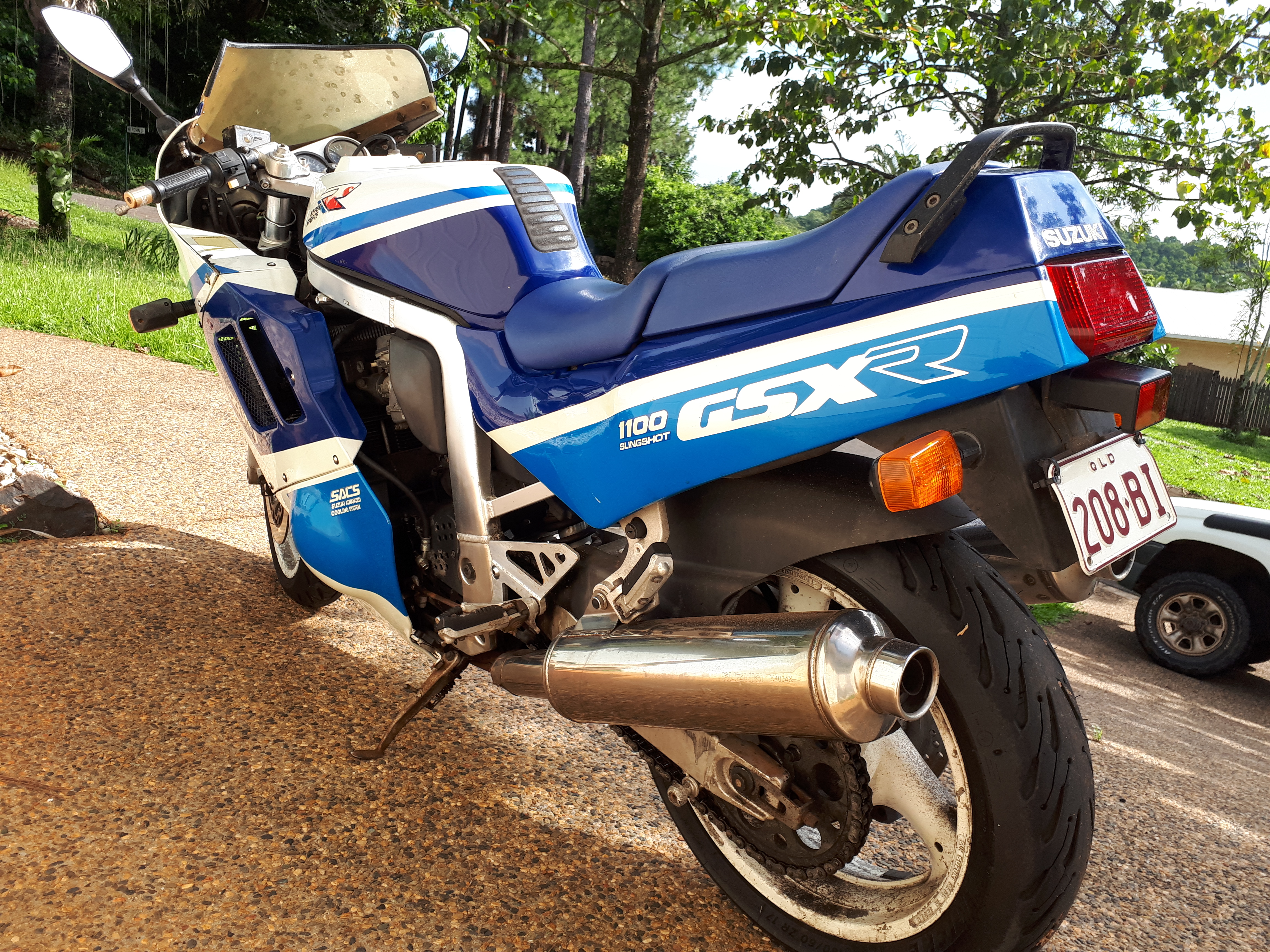 1988 SUZUKI GSXR 1100