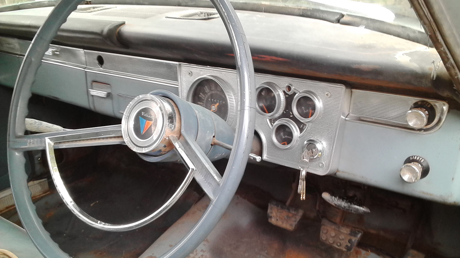 1964 VALIANT AP5 SEDAN