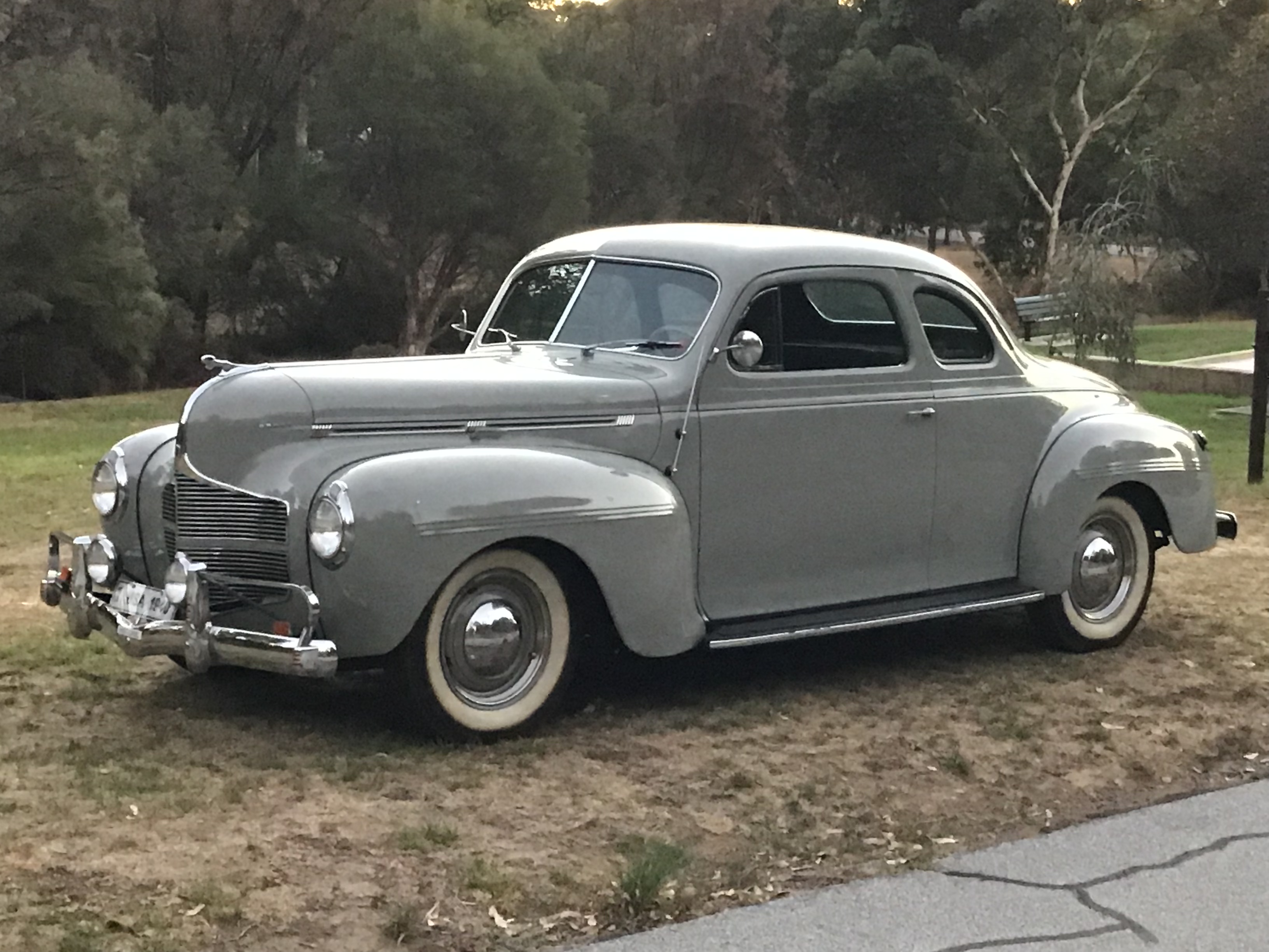 1940 DODGE BUSINESS D14 COUPE 