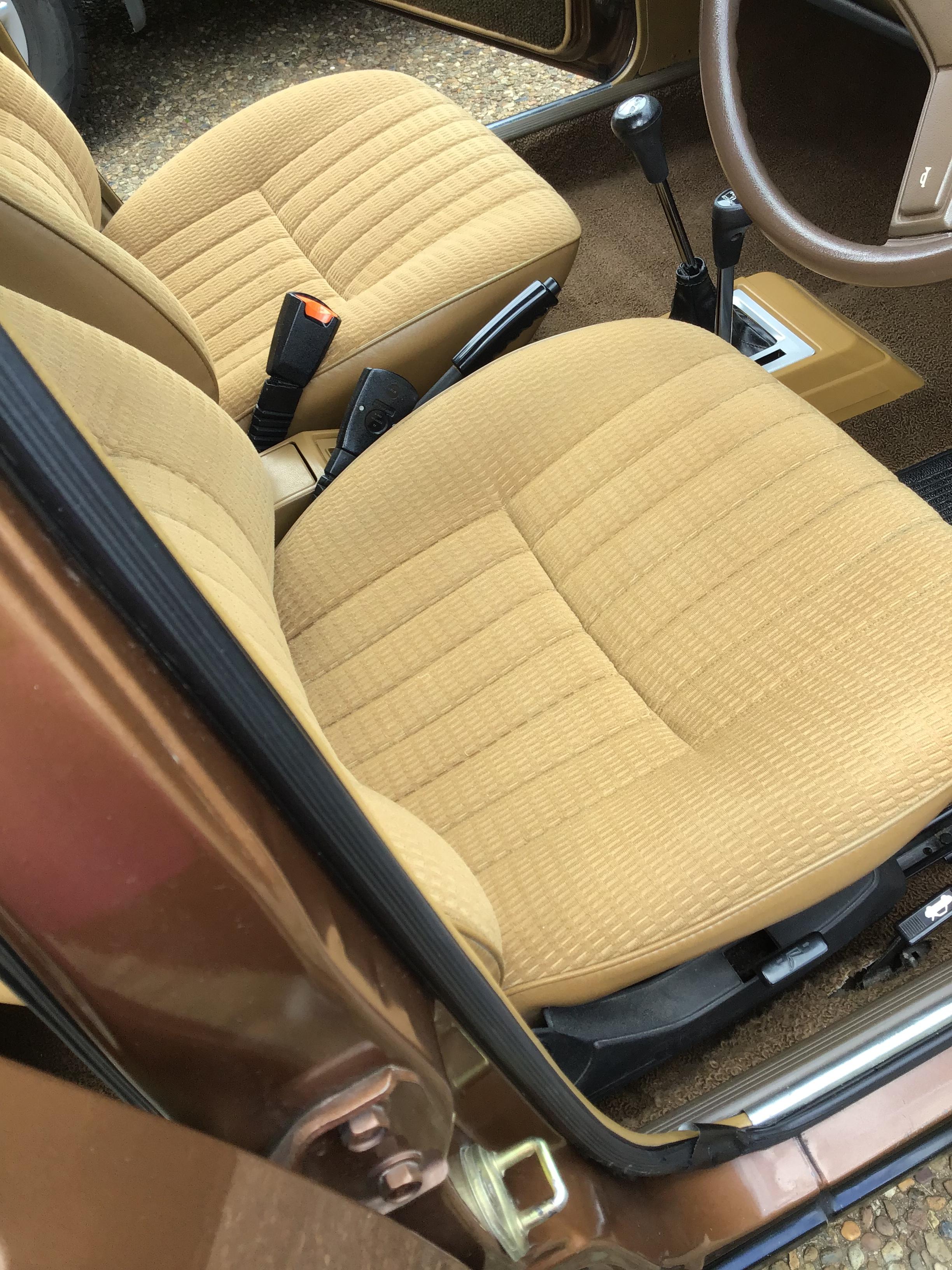 1983 MITSUBISHI COLT RB GL 5D HATCHBACK