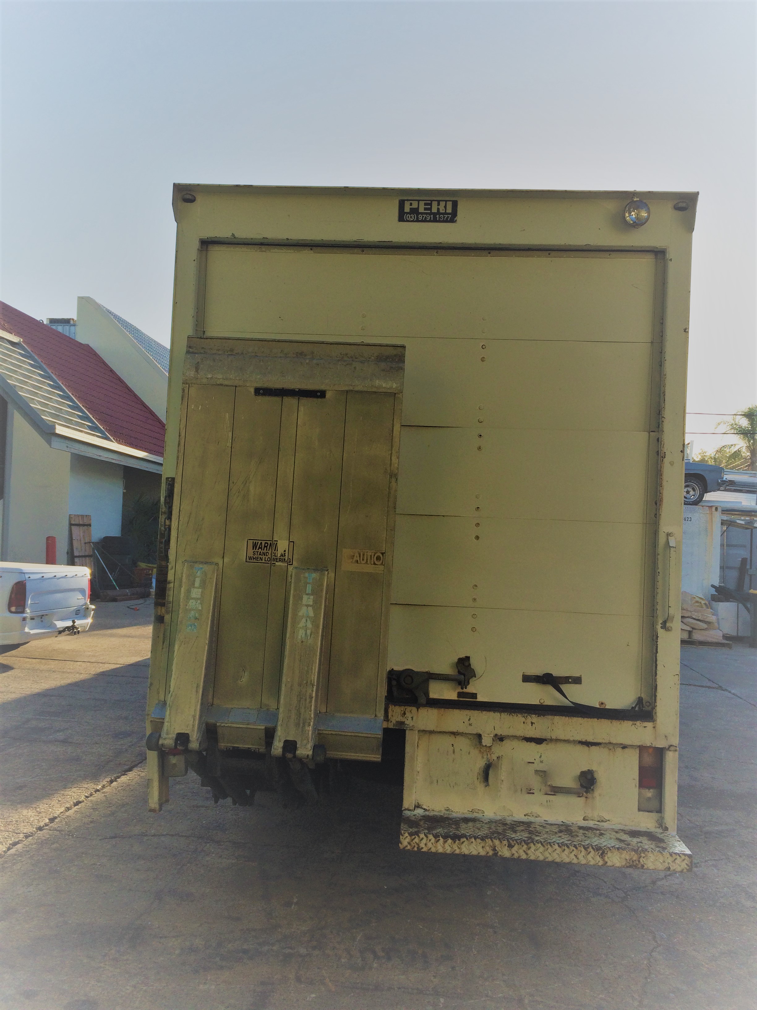 2004 MITSUBISHI CANTER PANTECH 