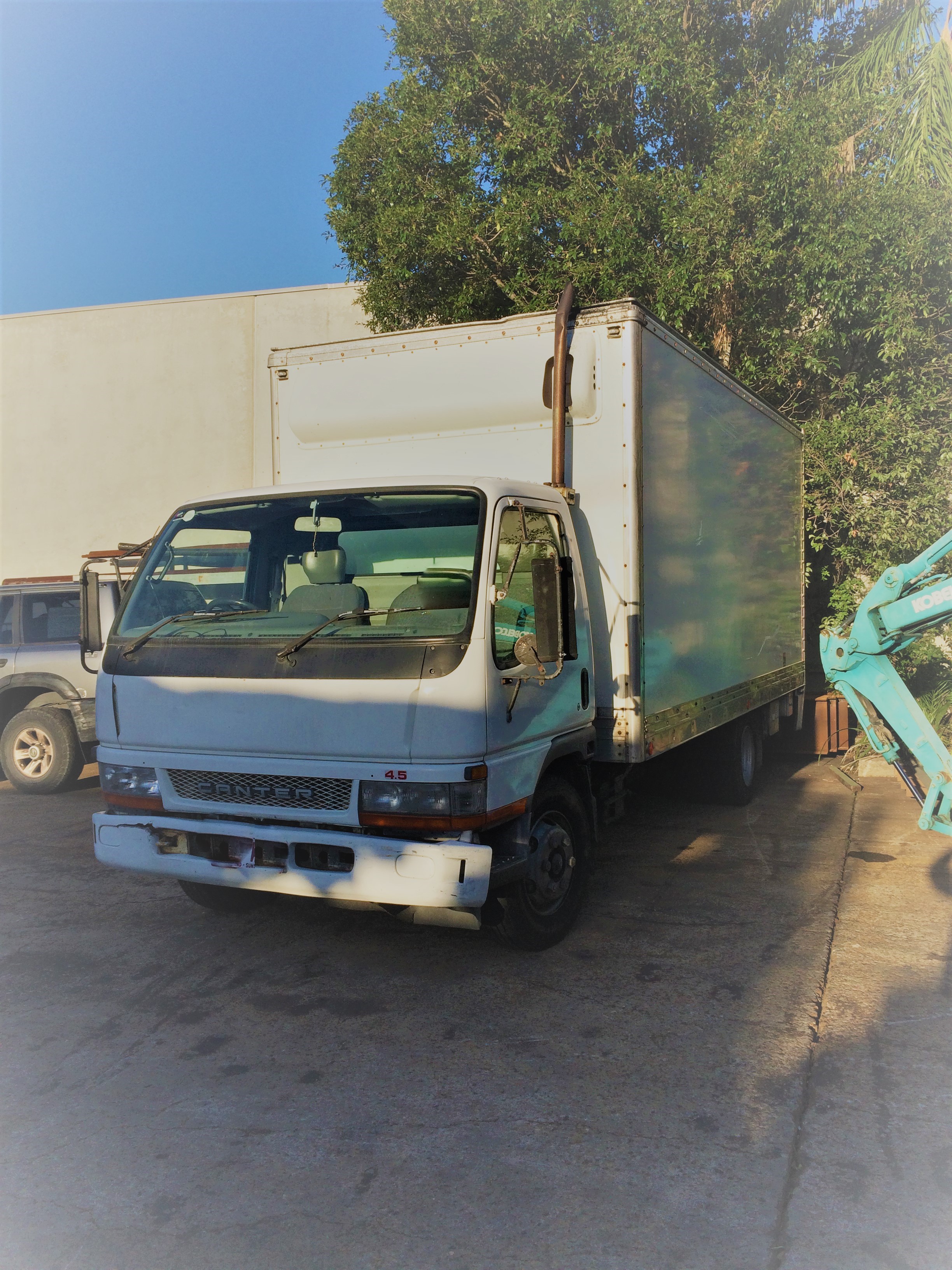 2004 MITSUBISHI CANTER PANTECH 