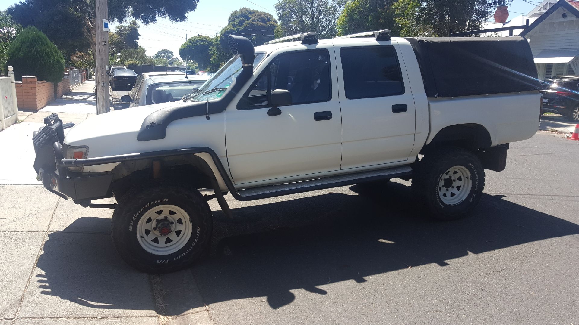 1990 TOYOTA HILUX SR5 4X4