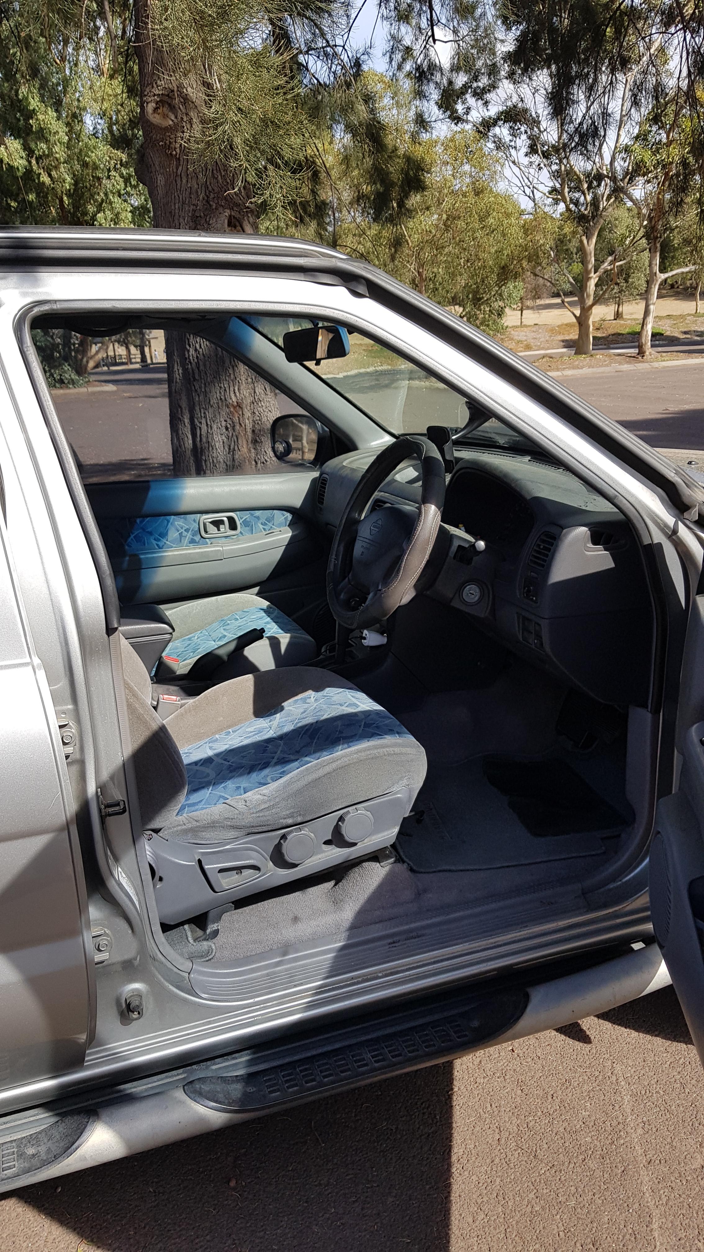 2001 NISSAN PATHFINDER