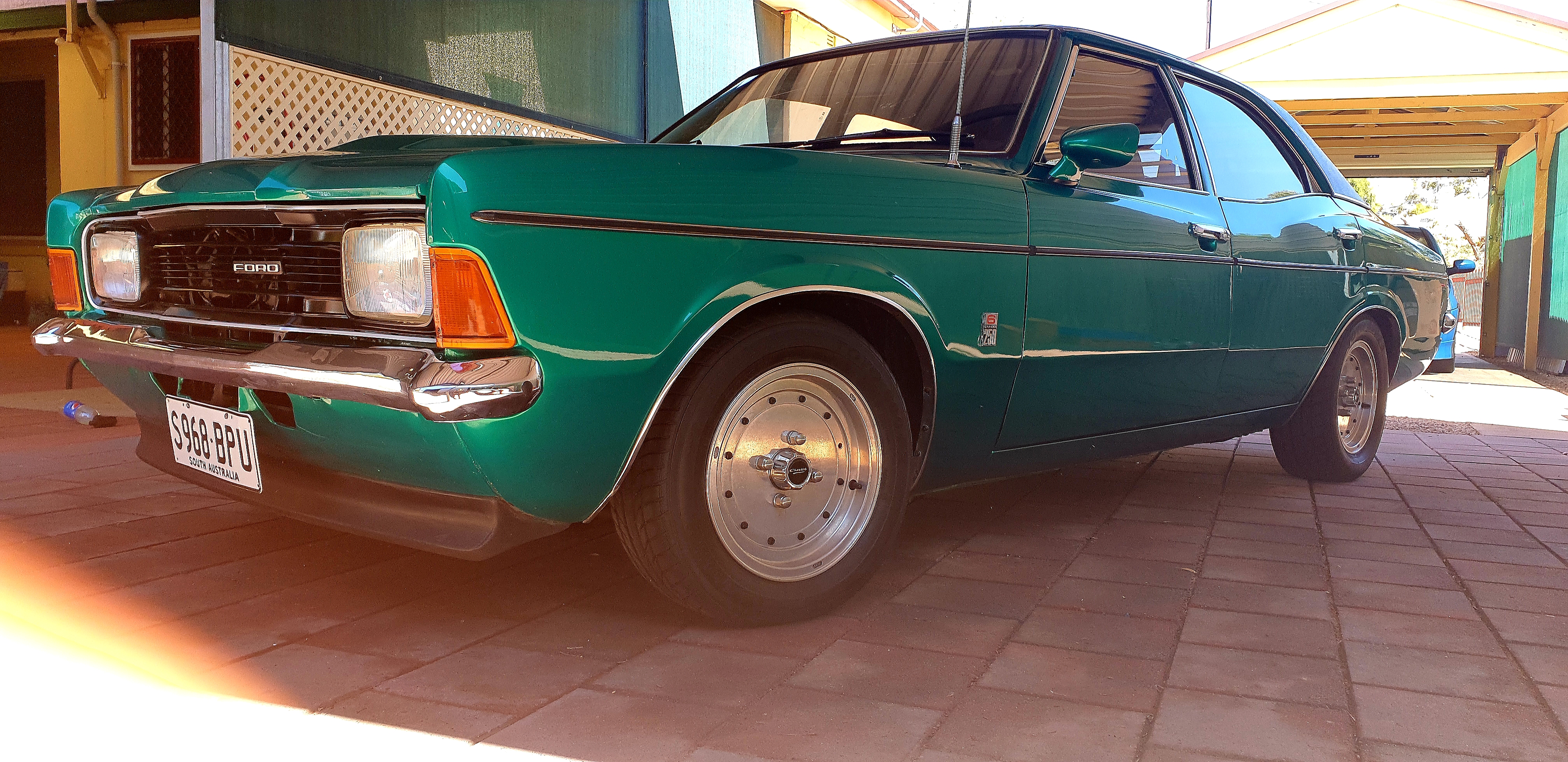 6/1974 FORD CORTINA XLE