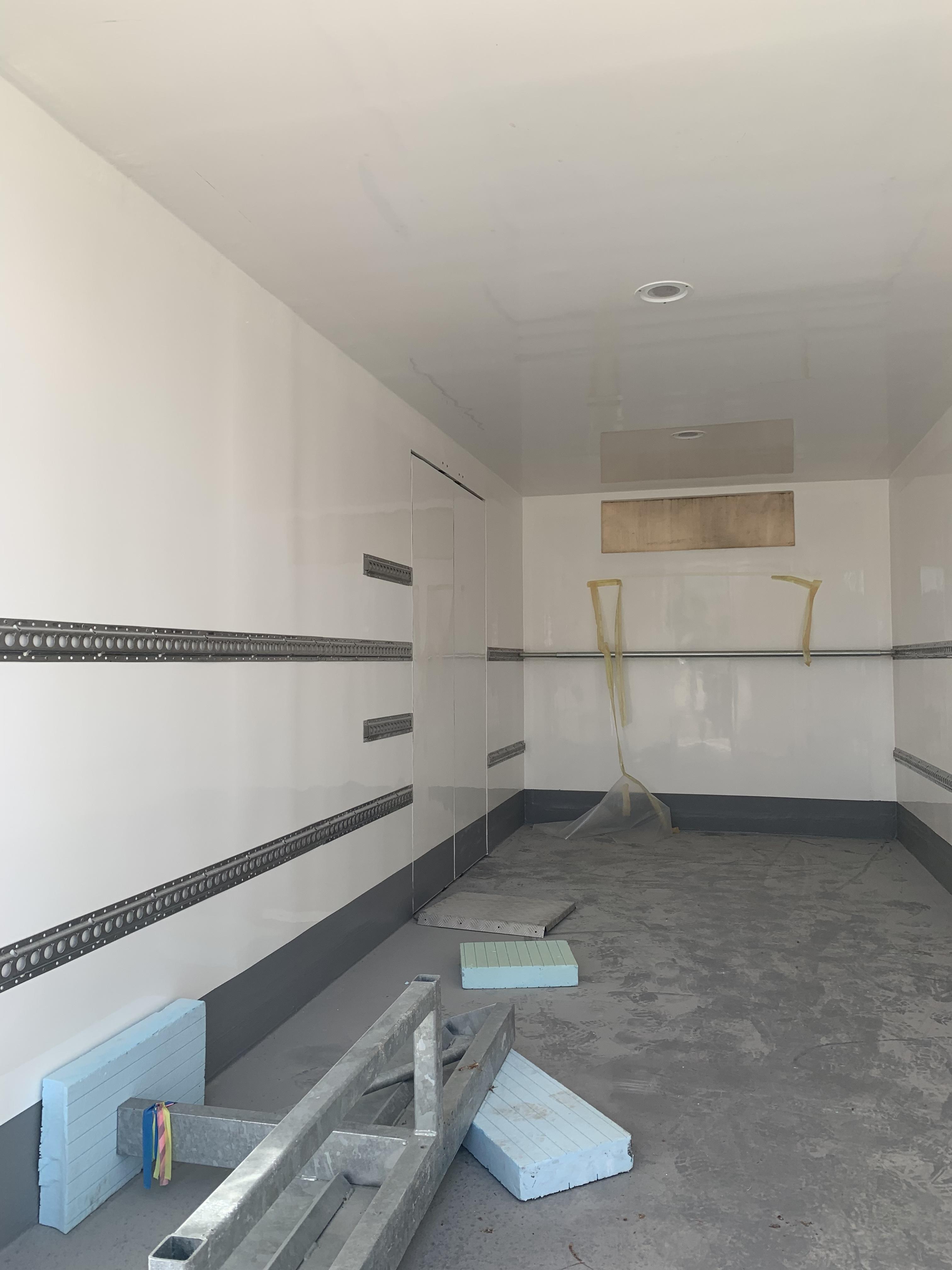 2018 REFRIGERATED TRUCK BODY 