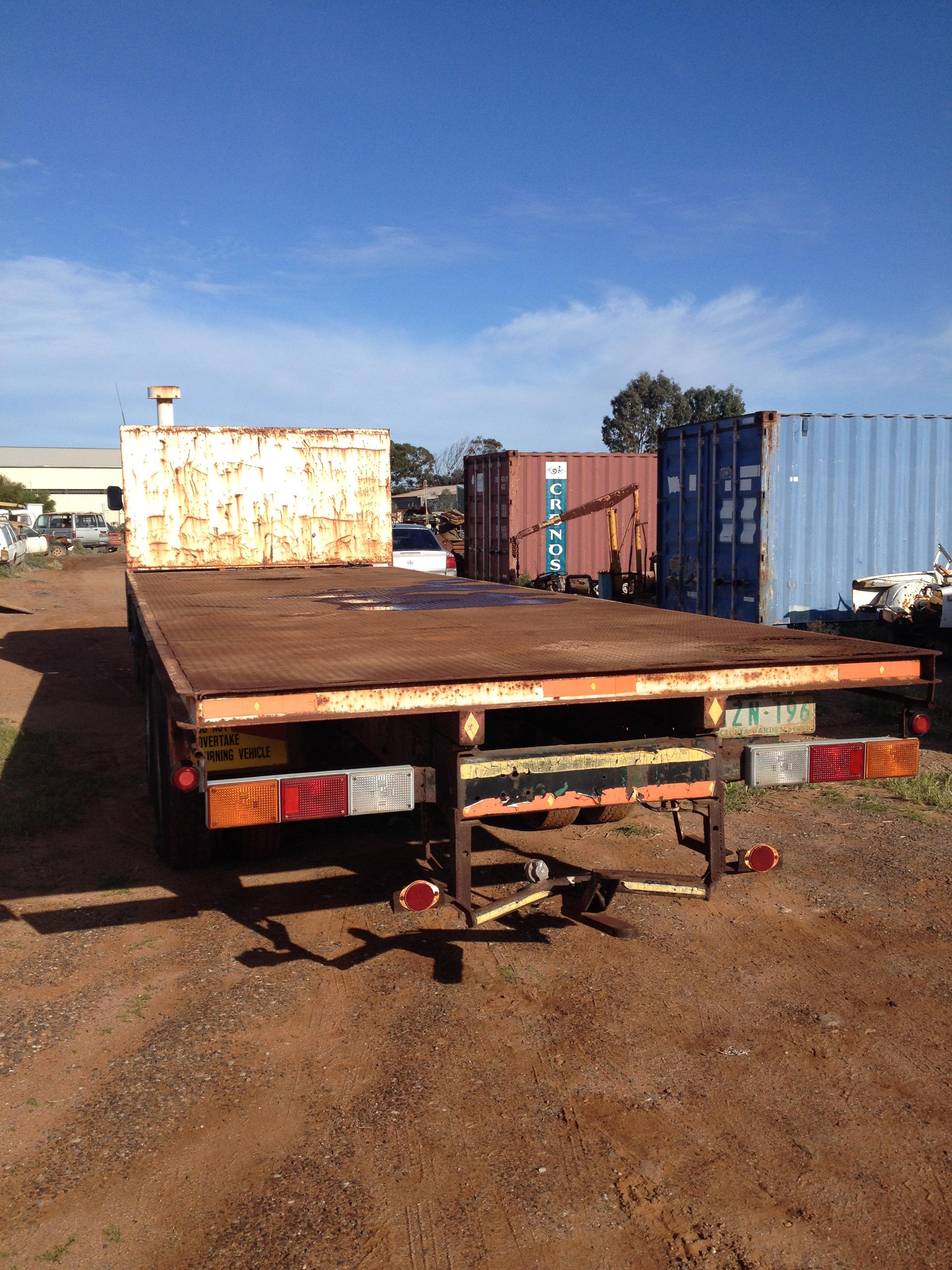 1978 INTERNATIONAL ACCO FLAT TRAY 28FT