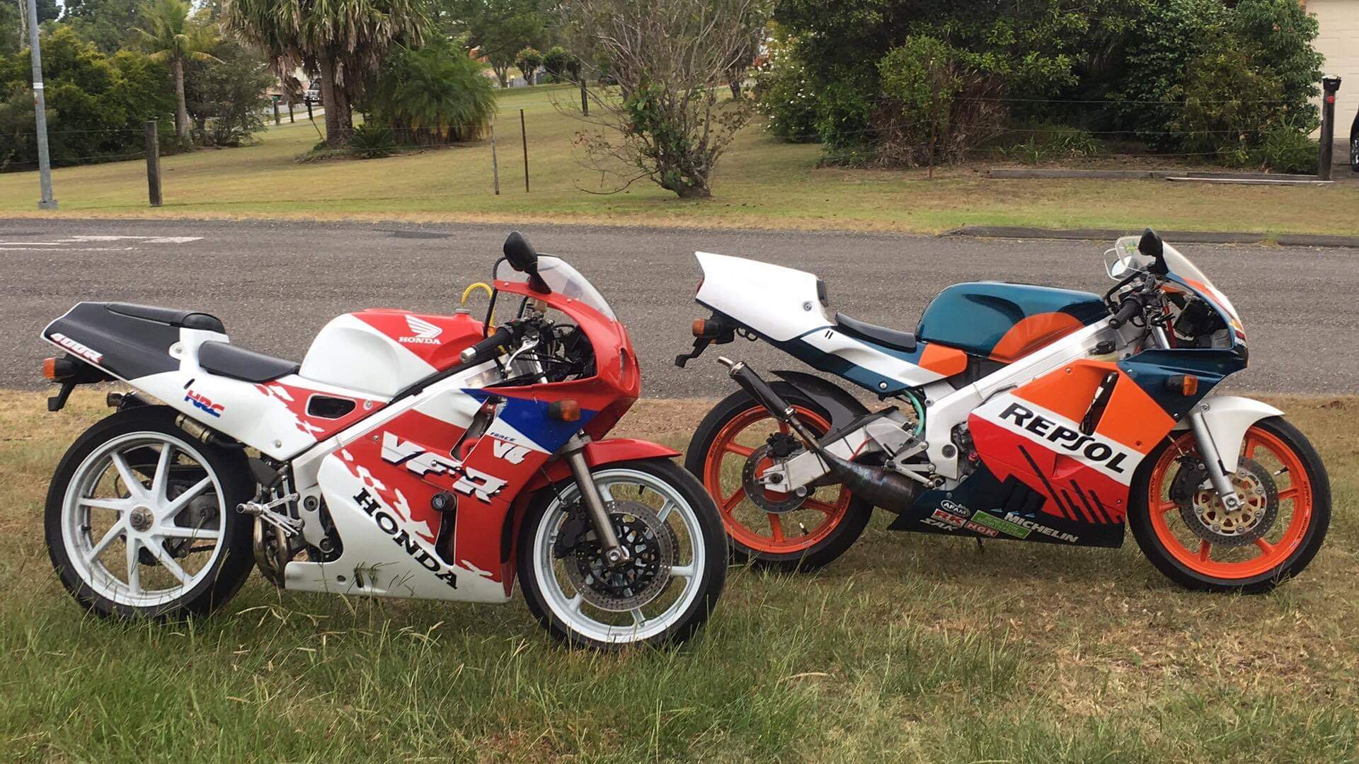 1992 HONDA VFR400 NC30