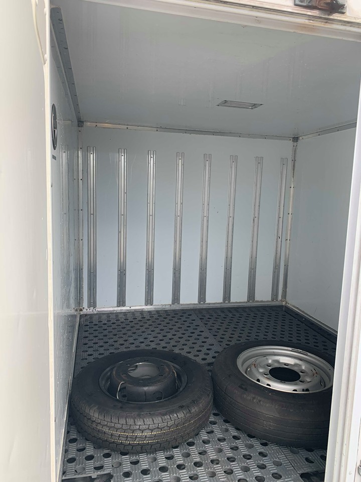 2010 NISSAN ATLAS F24 REFRIGERATED TRUCK