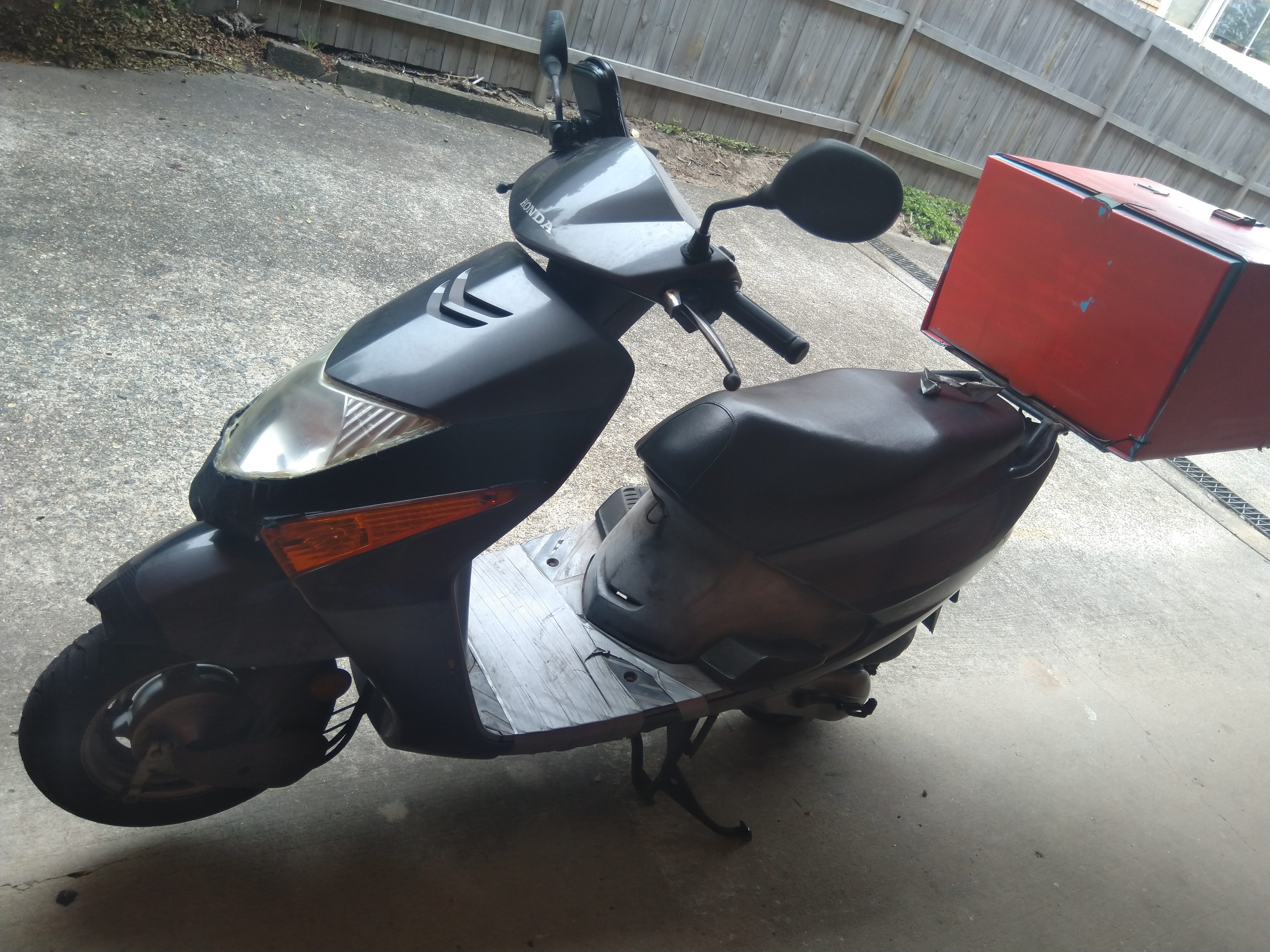 2006 HONDA LEAD 100 SCOOTER