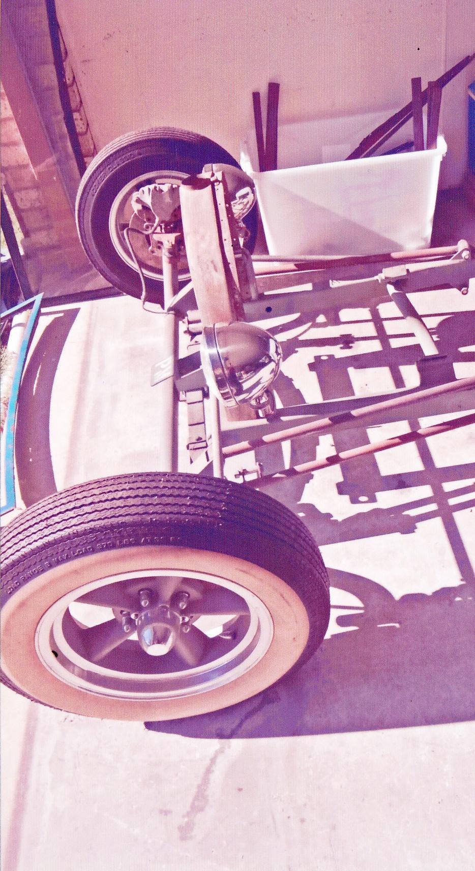 FORD MODEL T COUPE BODY+CHASSIS
