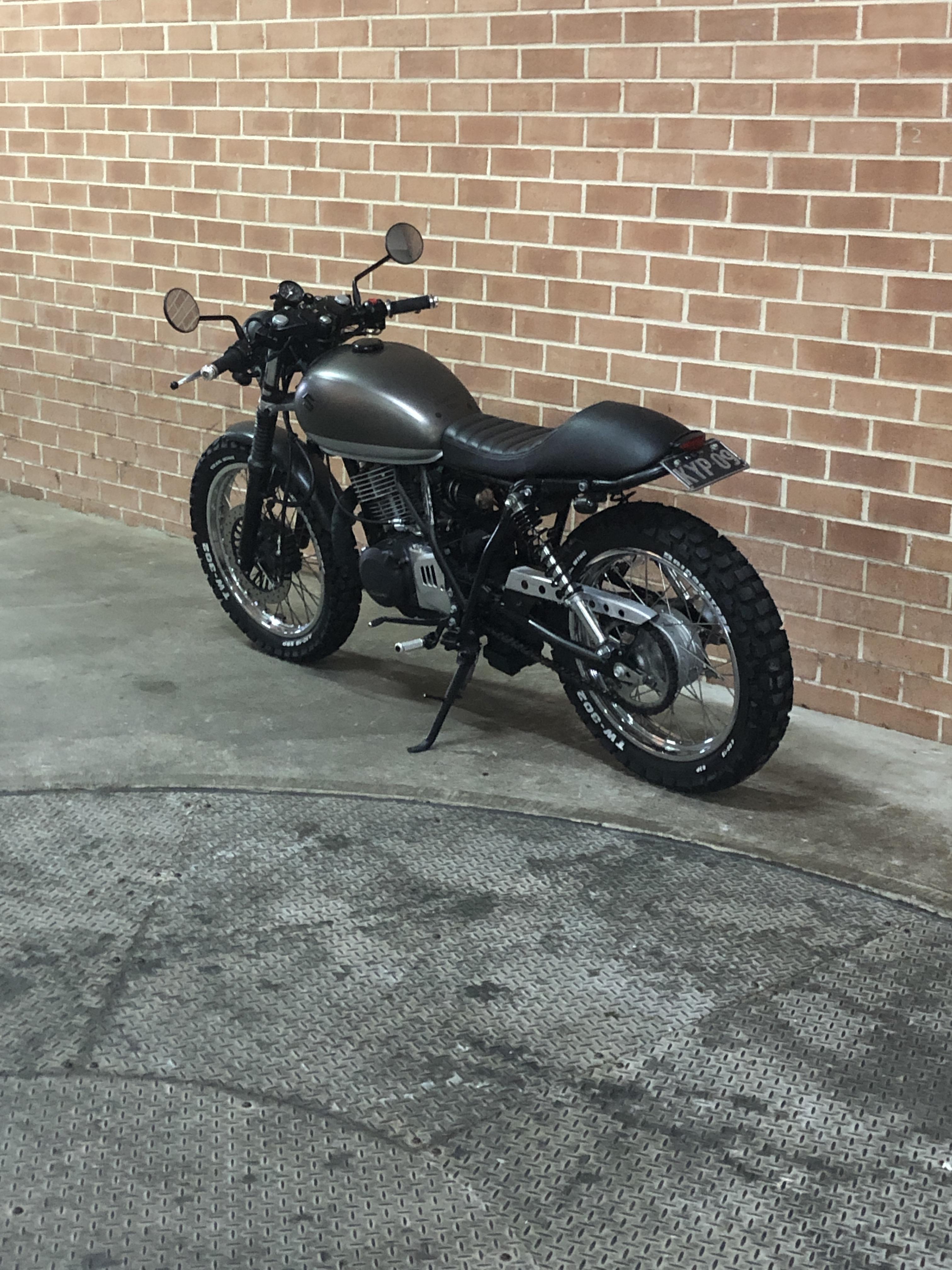 Custom Suzuki Tu250x 