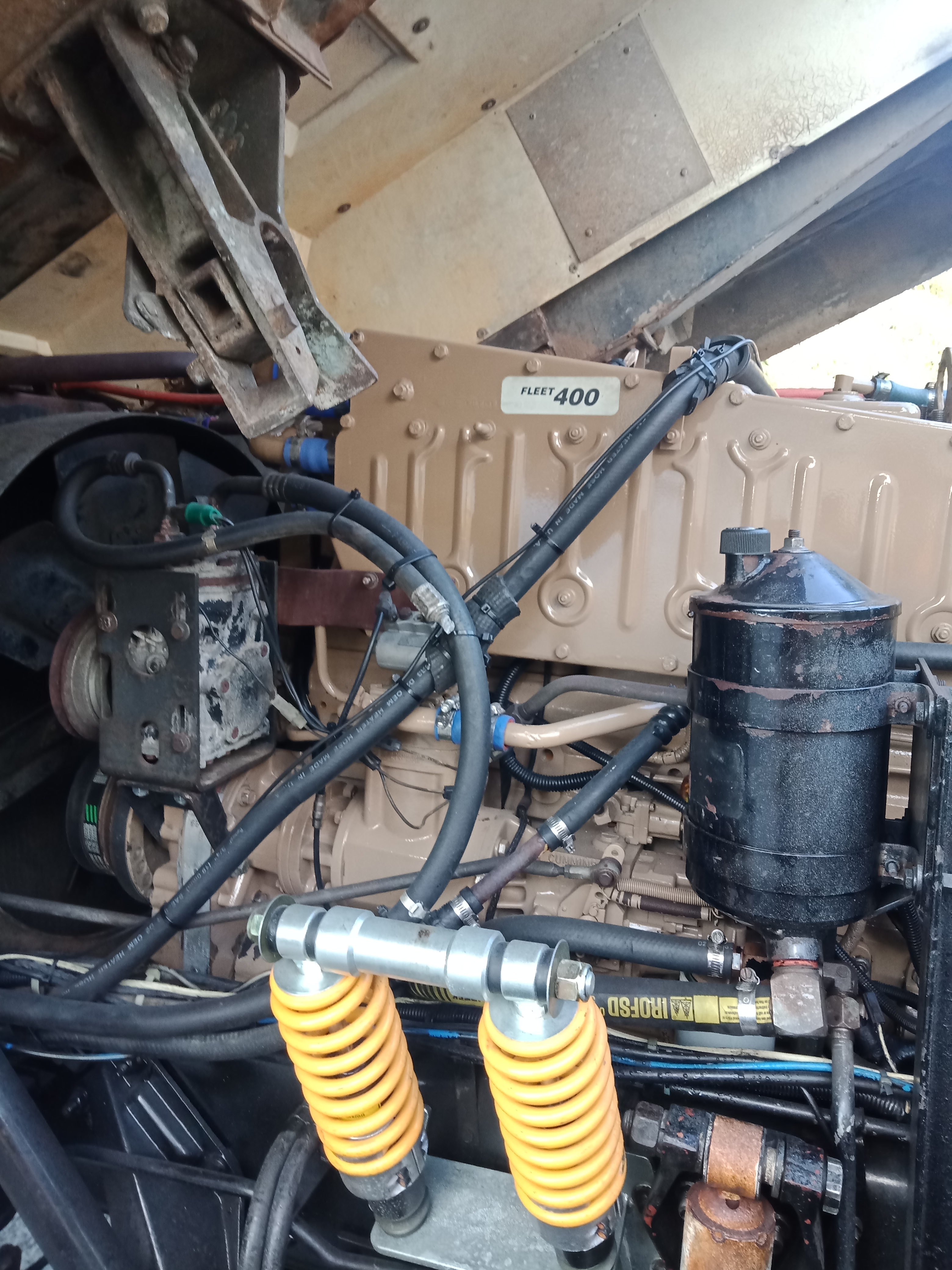 1993 INTERNATIONAL T2700 13 SP MANUAL 400 cummins