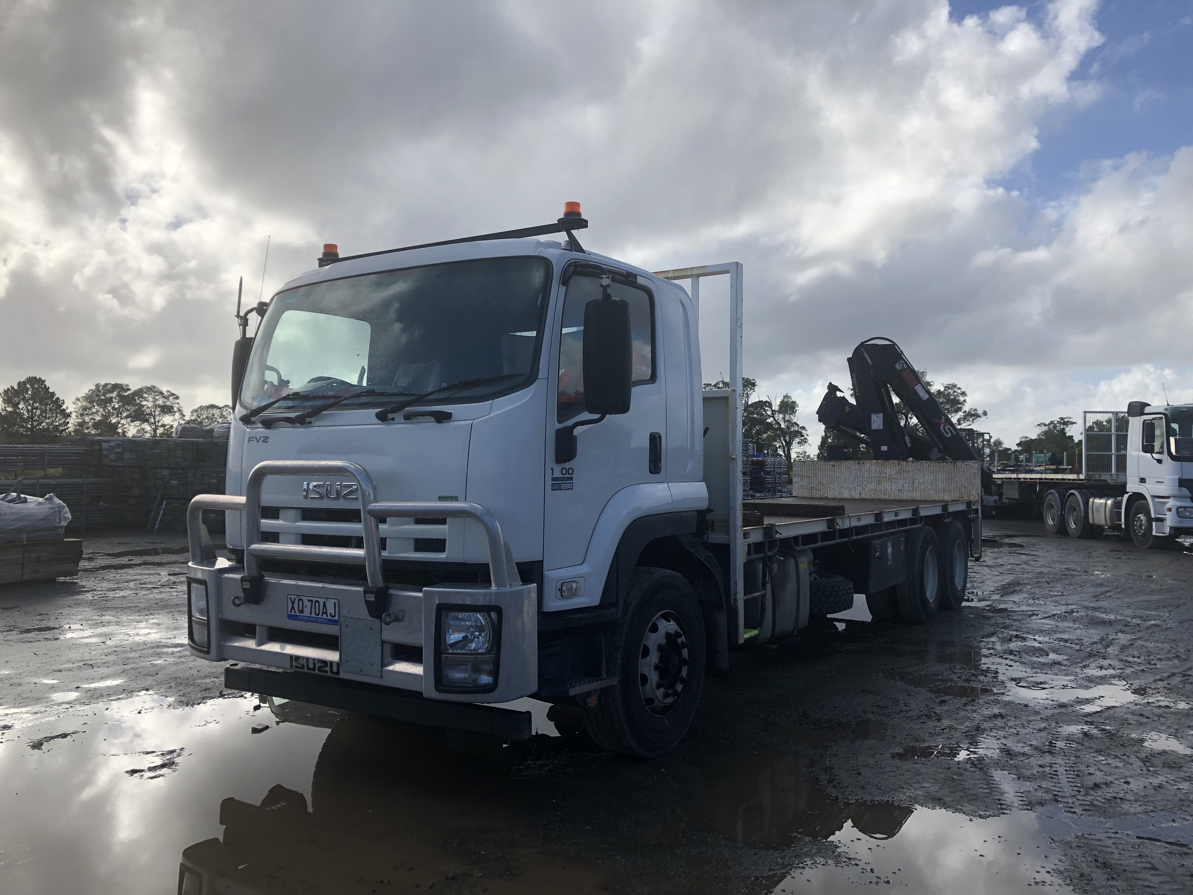 2011 ISUZU FVZ 1400 CRANE TRUCK