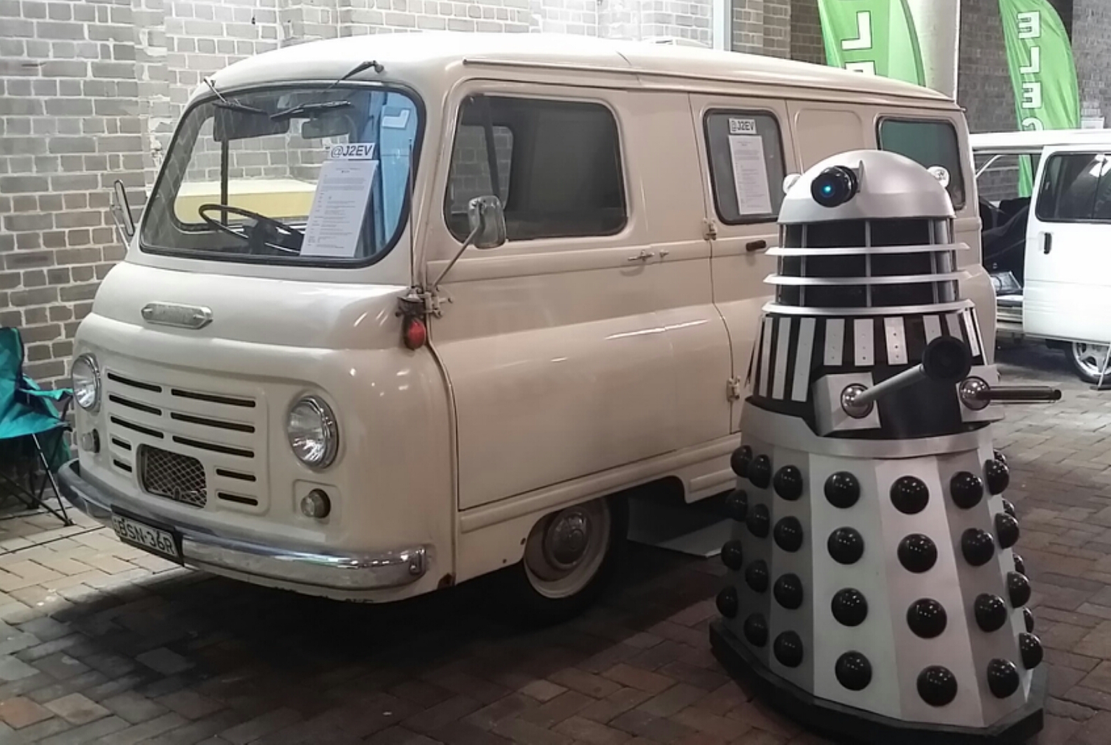1966 MORRIS COMMERCIAL J2 VAN 