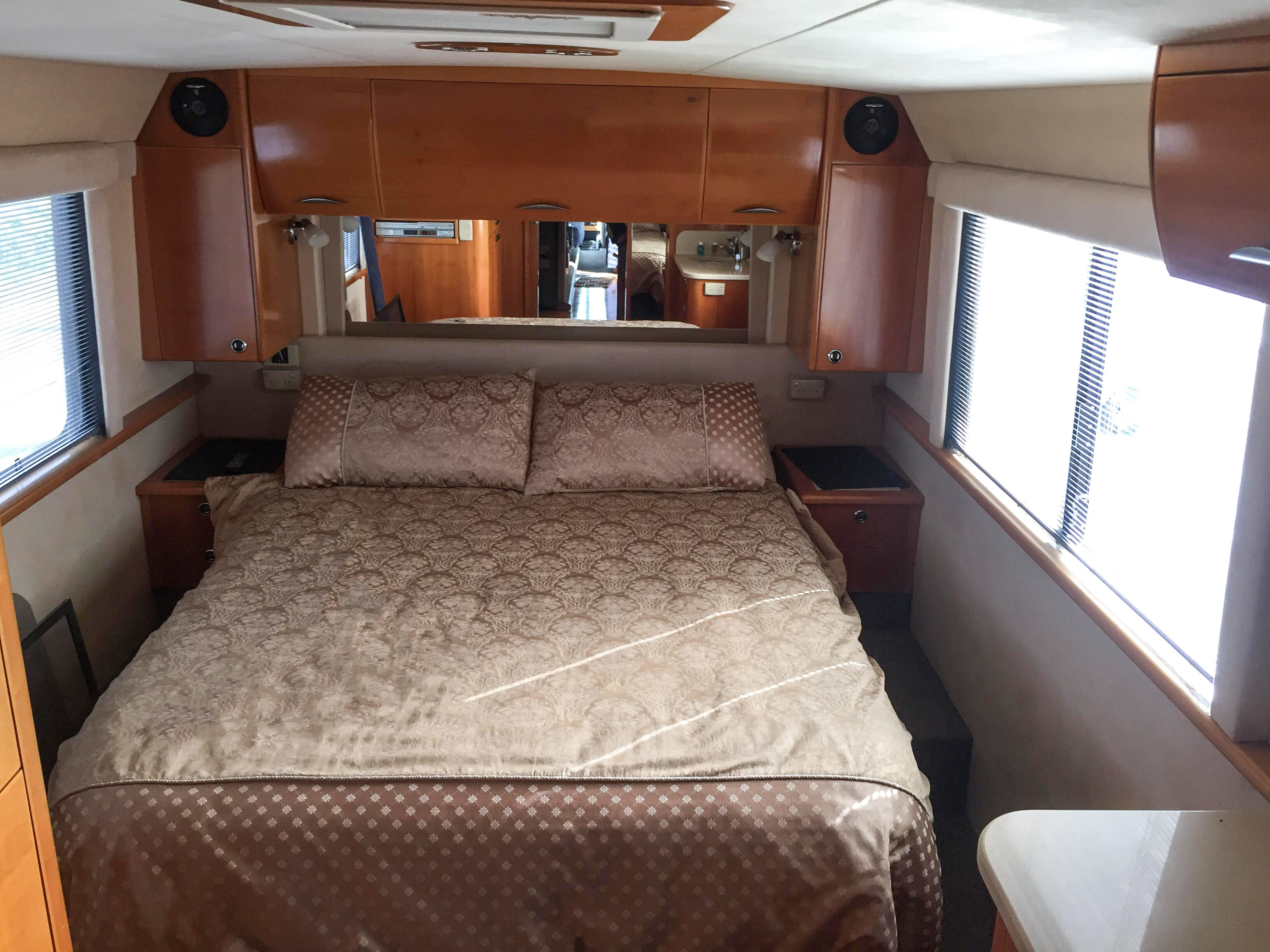 1984 MERCEDES BENZ MOTOR HOME
