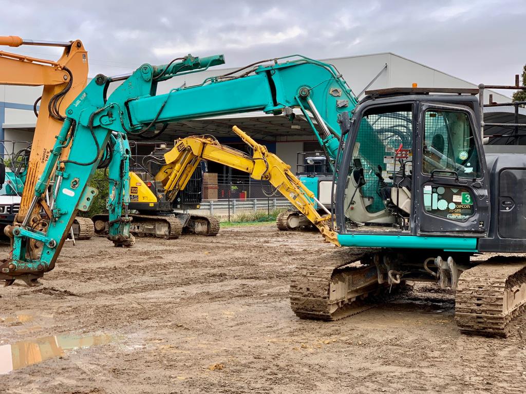 2014 KOBELCO SK135 13T EXCAVATOR 5800Hrs