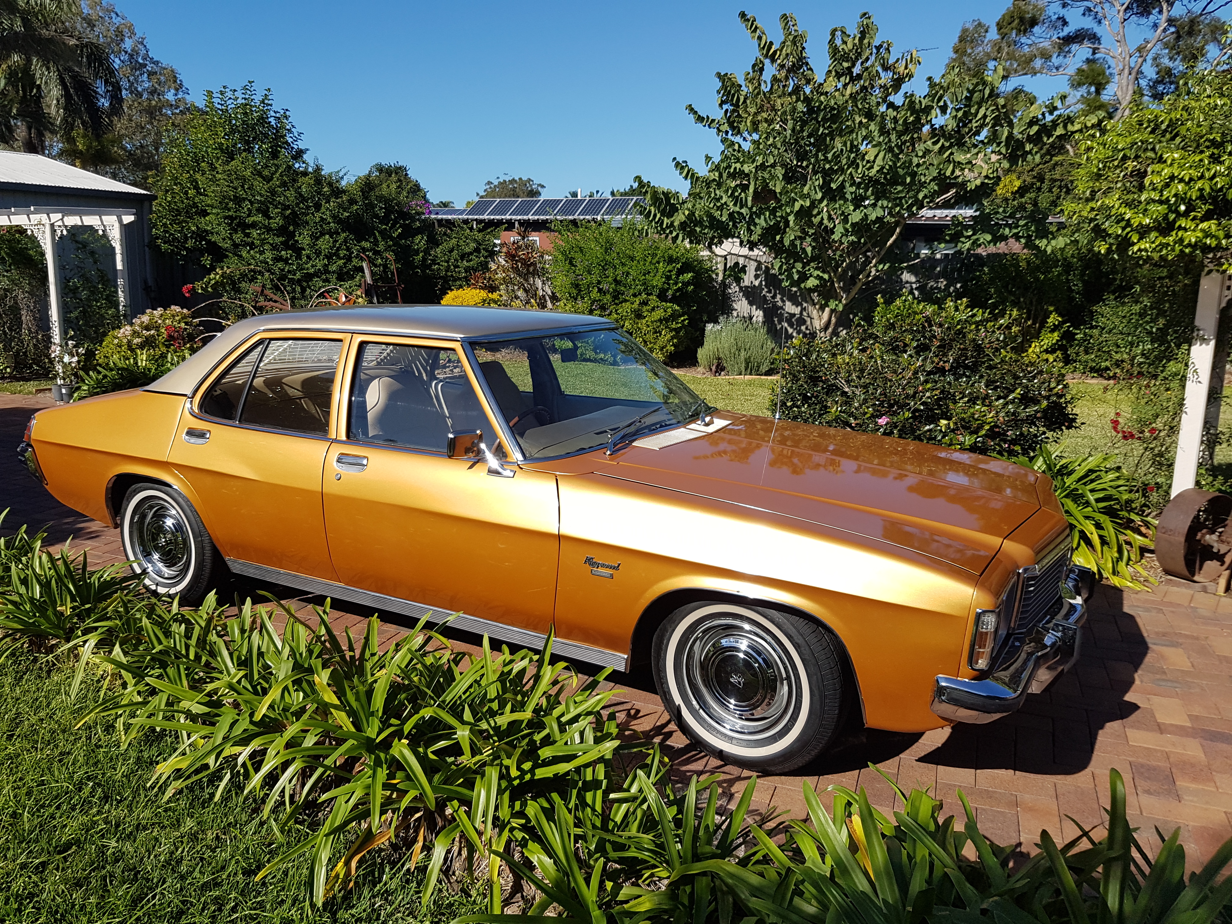1975 HOLDEN KINGSWOOD HJ DELUXE ANNIVERSARY