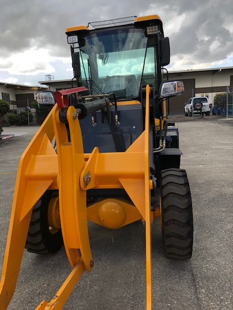 2019 ATTACK 1610 WHEEL LOADER 