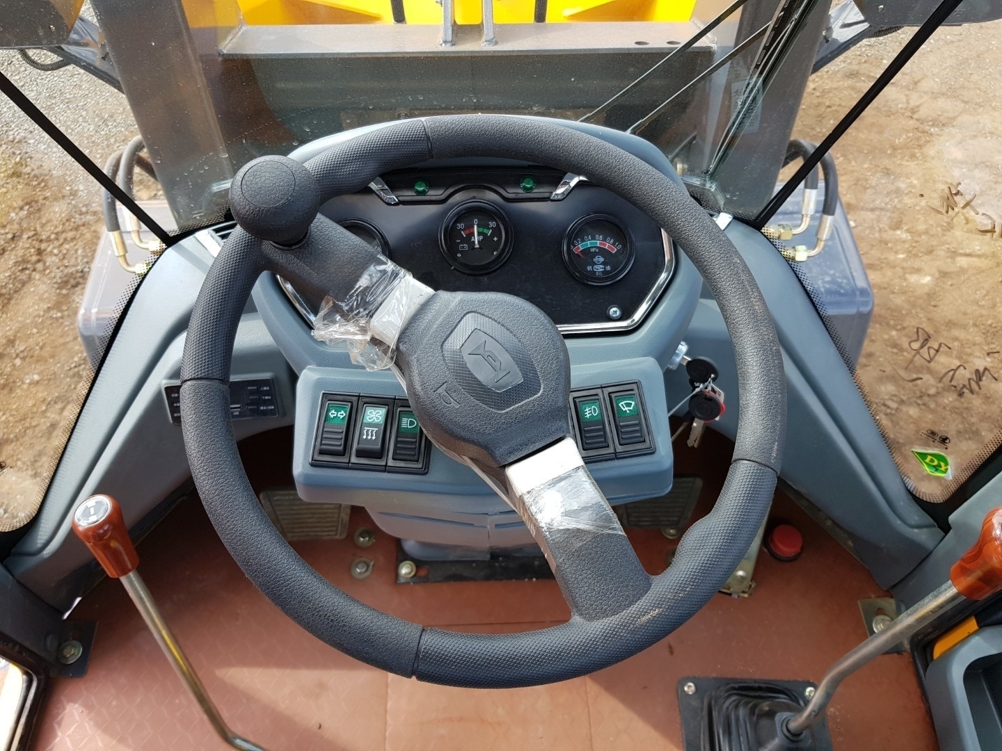 2019 ATTACK 1610 WHEEL LOADER 