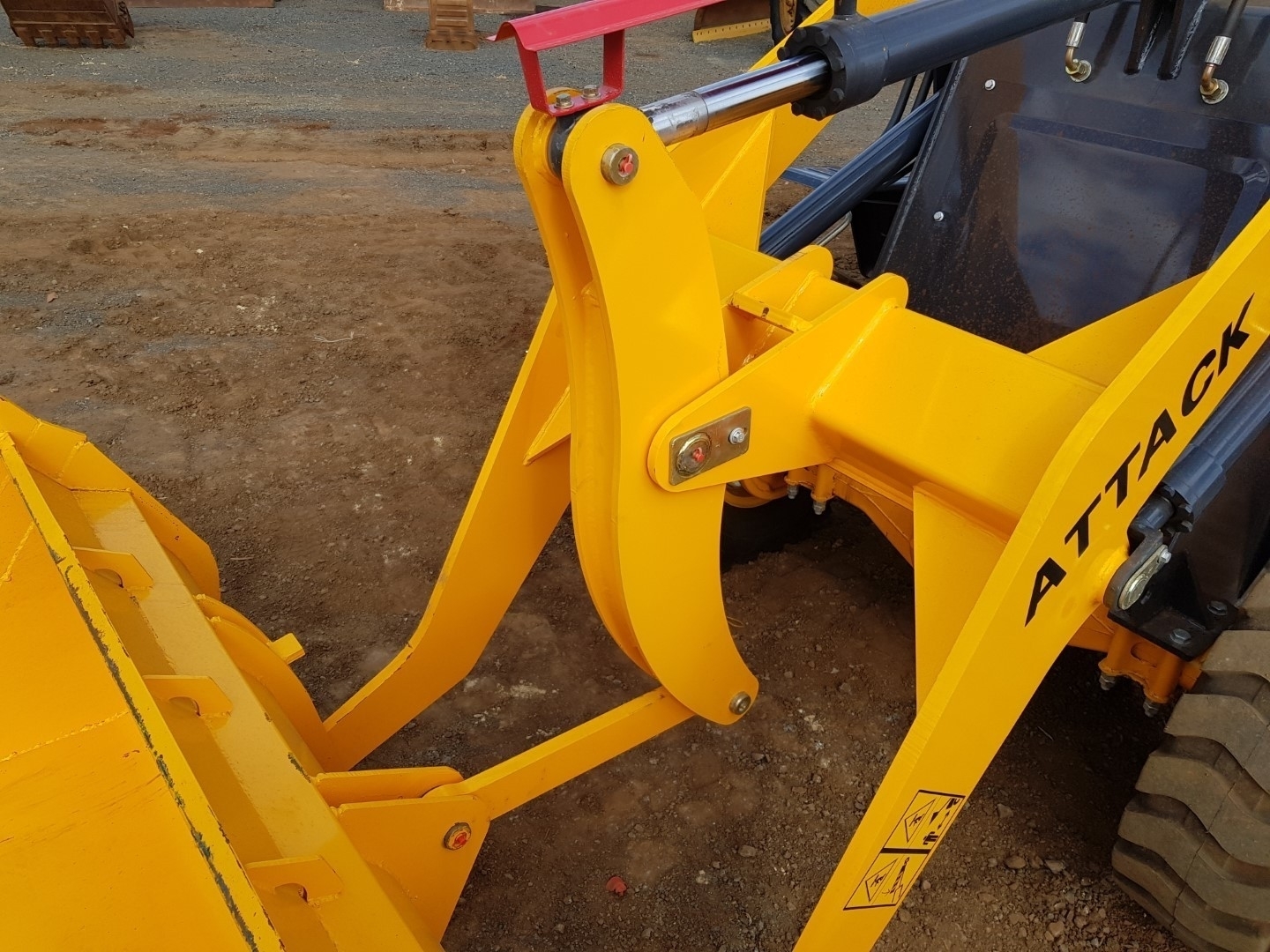 2019 ATTACK 1610 WHEEL LOADER 