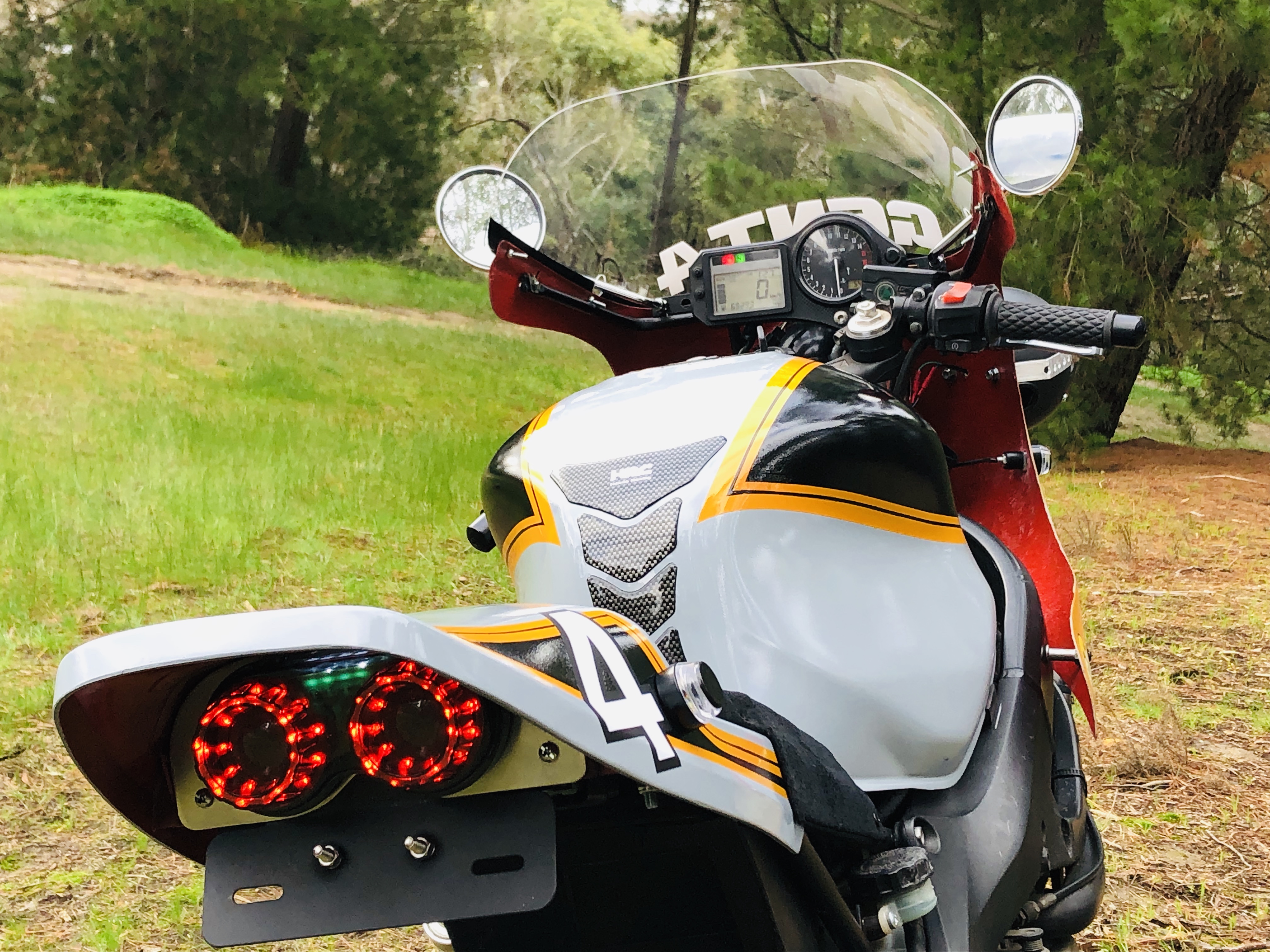 2002 HONDA CBR600 F4i CAFE RACER