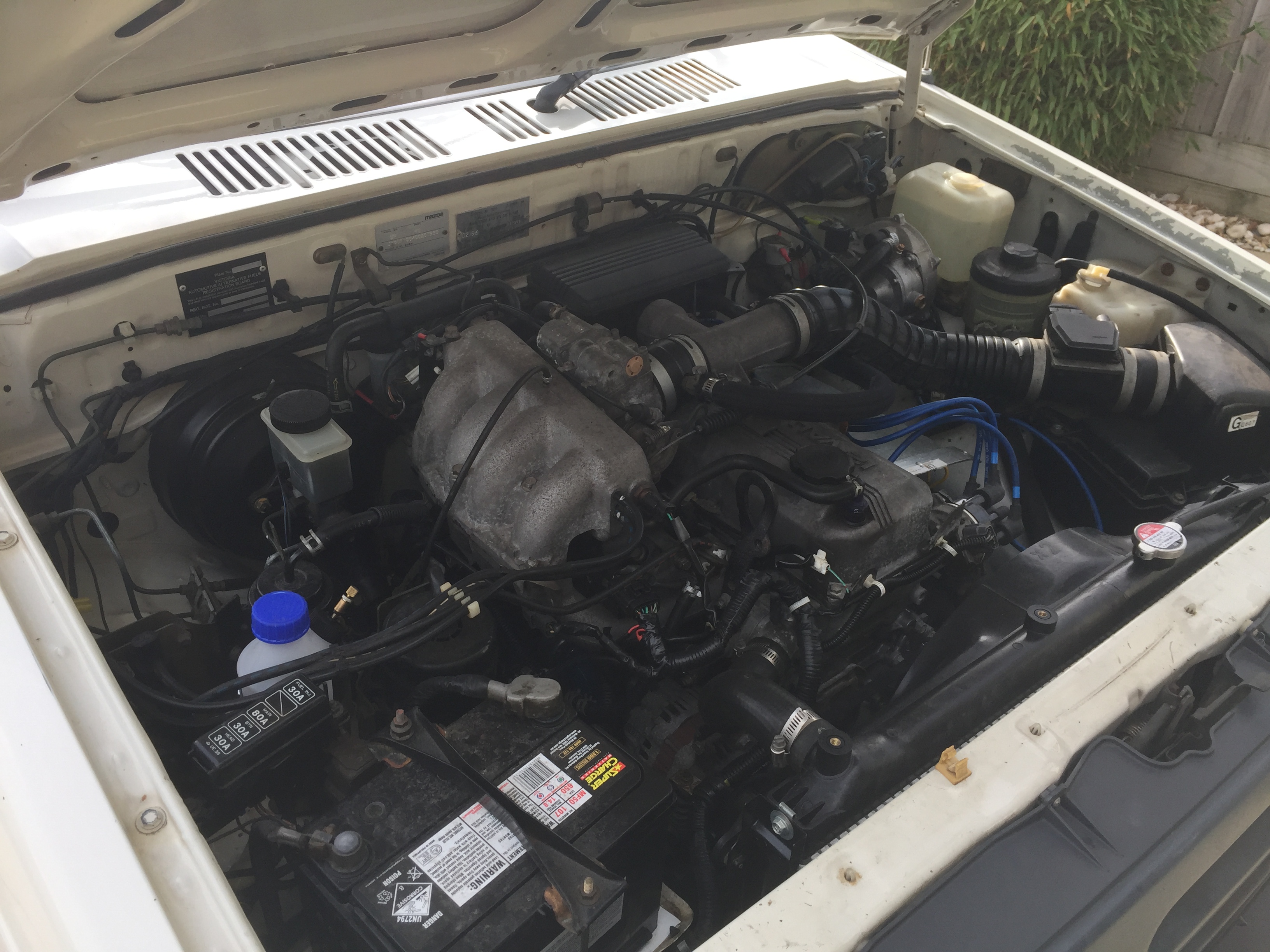 1996 MAZDA B2600 BRAVO P/UP . 2WD