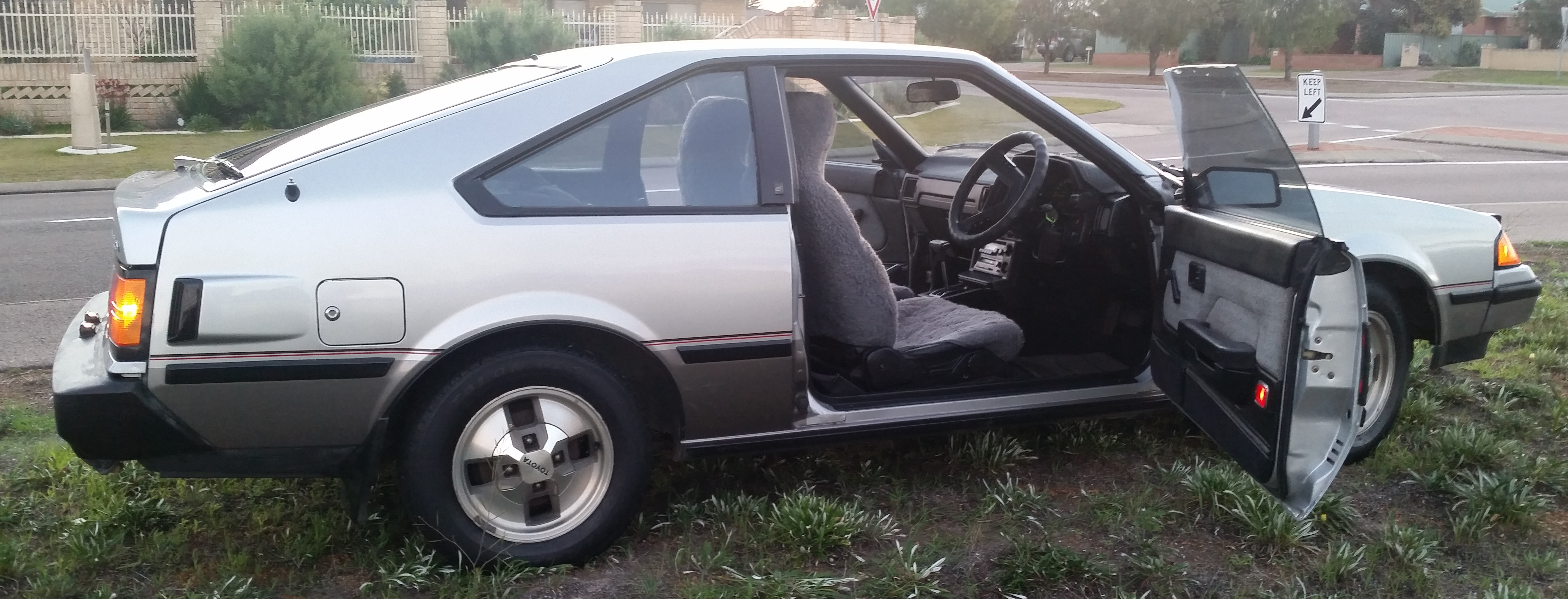 1983 TOYOTA CELICA RA60 2D LIFTBACK 
