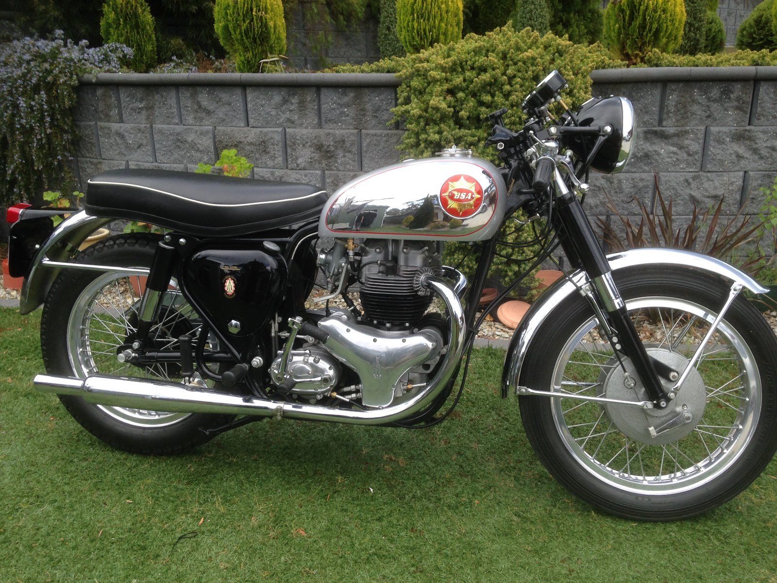 1963 BSA ROCKET GOLD STAR 